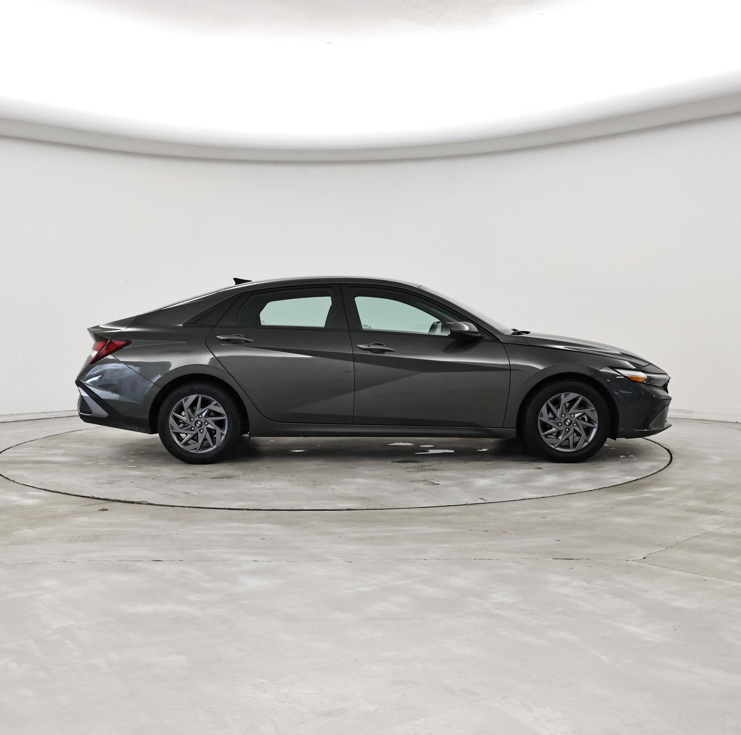 Thumbnail: 2024 Hyundai Elantra - 7