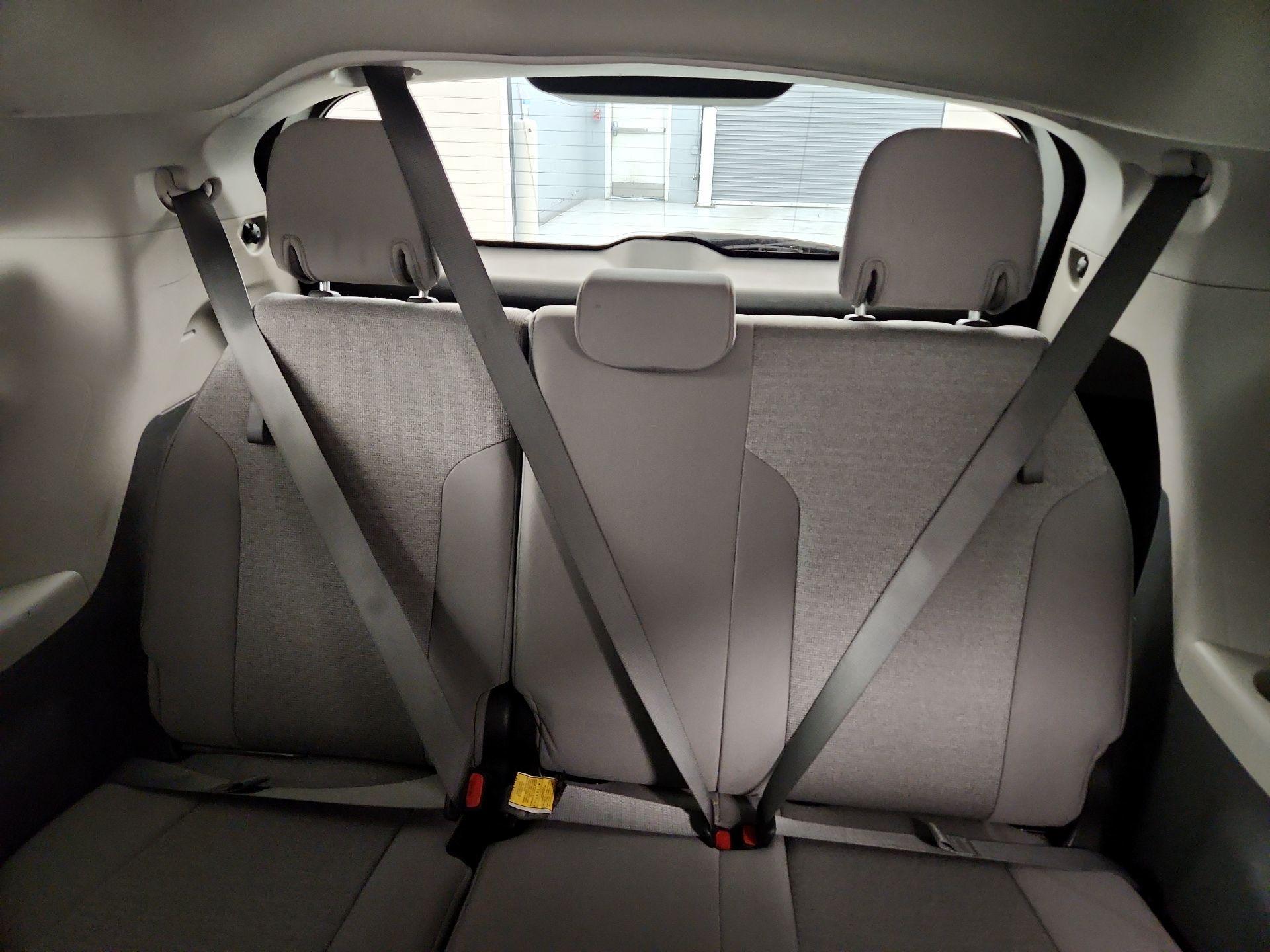 Thumbnail: 2024 Toyota Sienna - 20