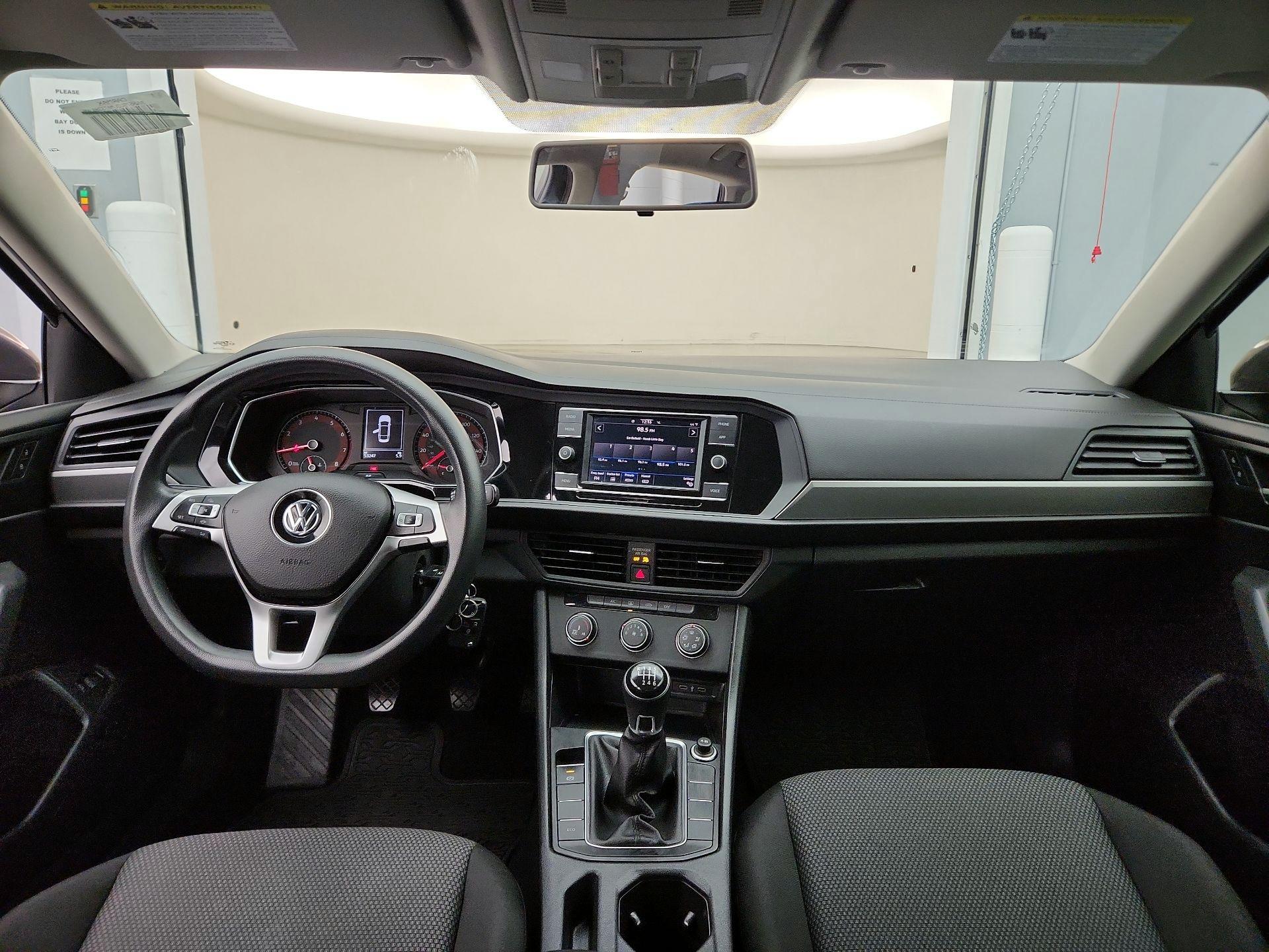 Thumbnail: 2020 Volkswagen Jetta - 9