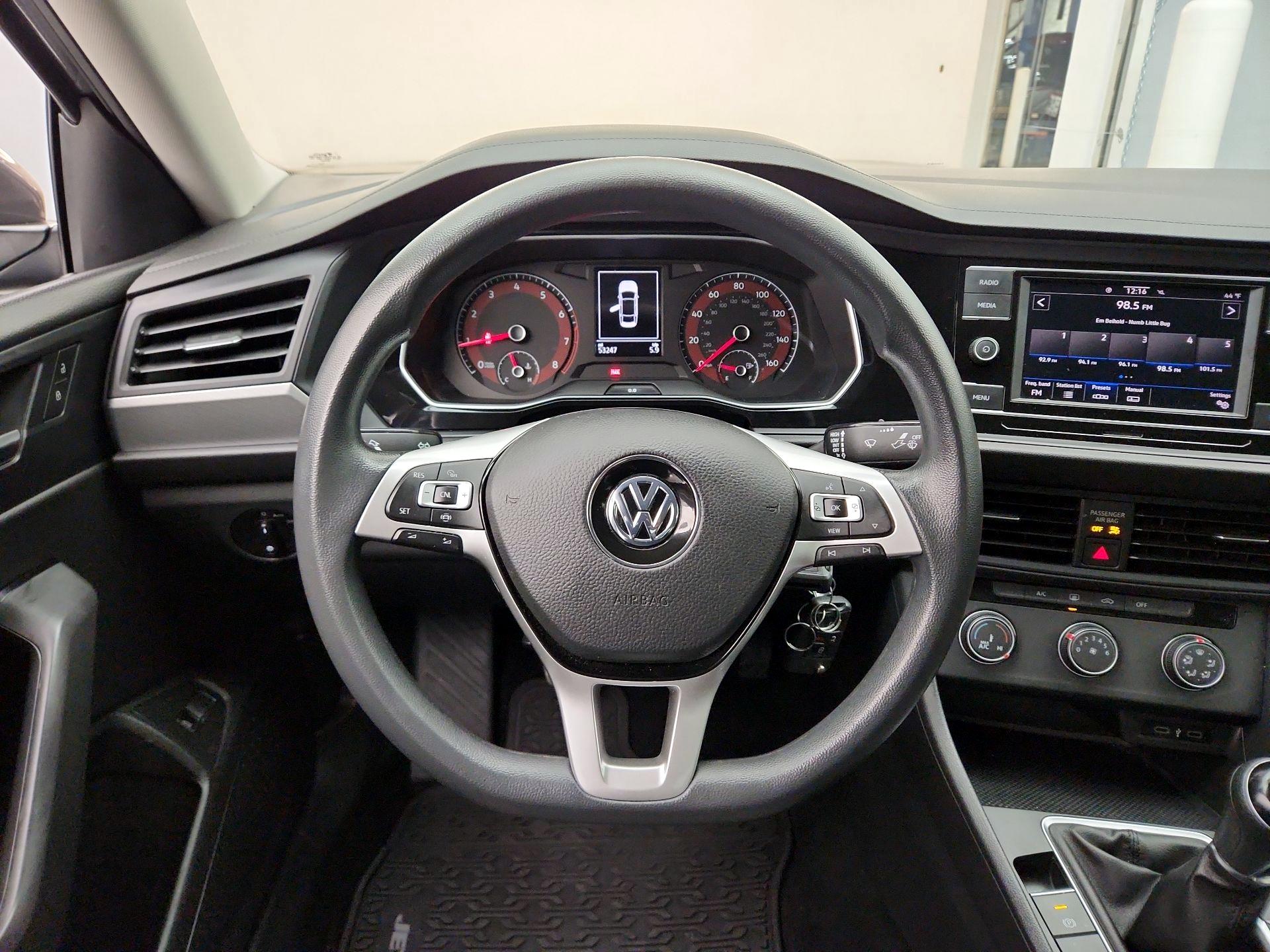 Thumbnail: 2020 Volkswagen Jetta - 10