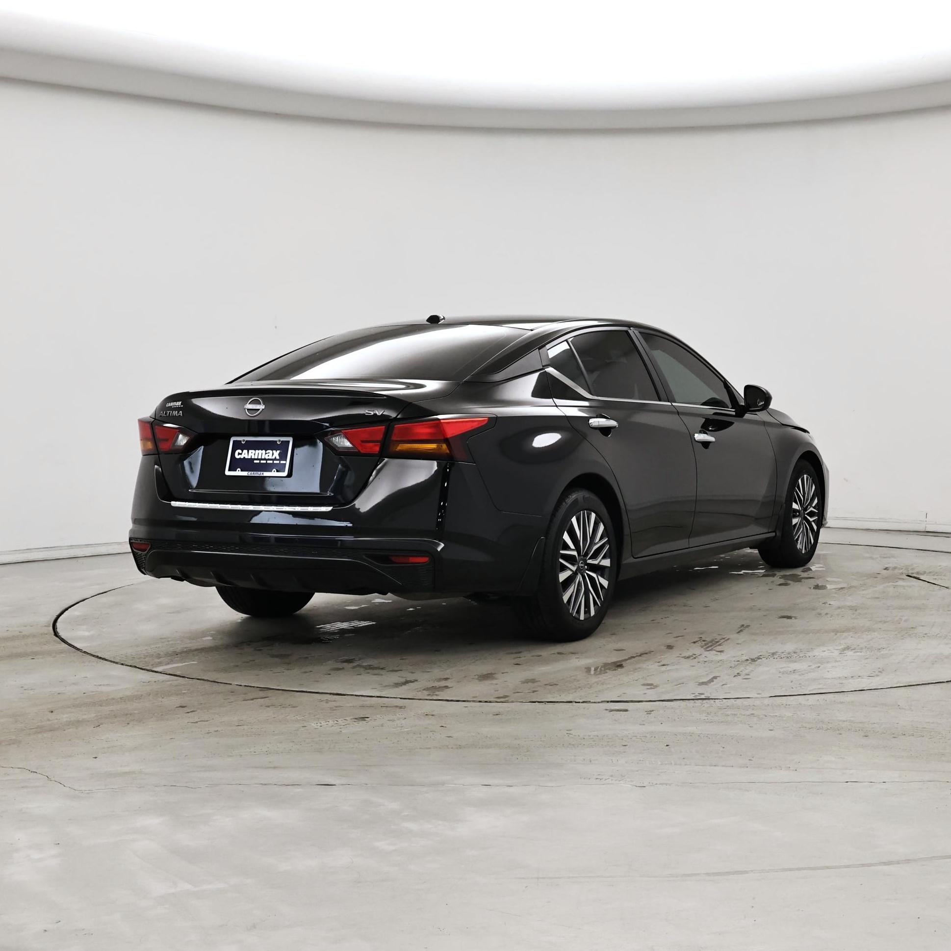 Thumbnail: 2023 Nissan Altima - 8