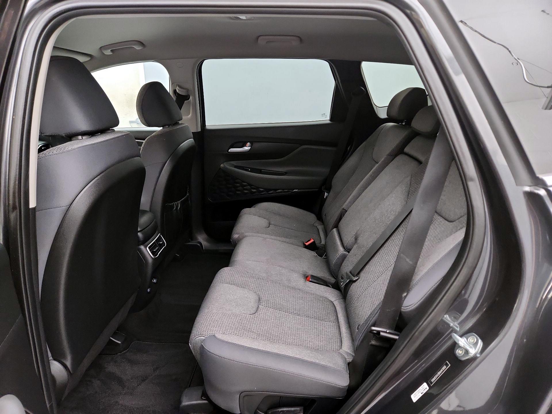 Thumbnail: 2022 Hyundai Santa Fe - 18