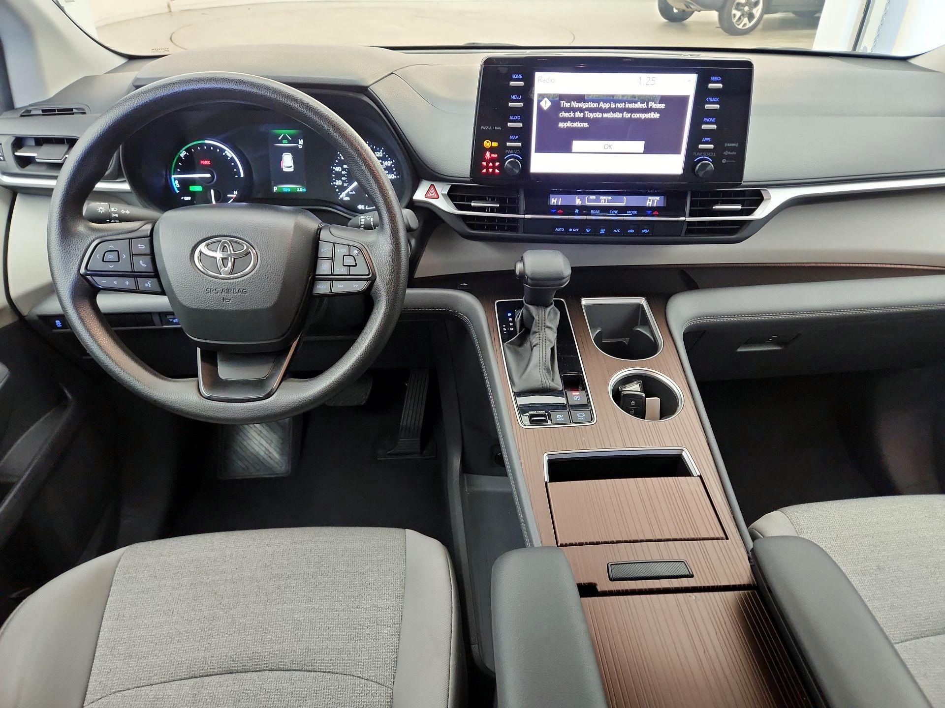 Thumbnail: 2024 Toyota Sienna - 9