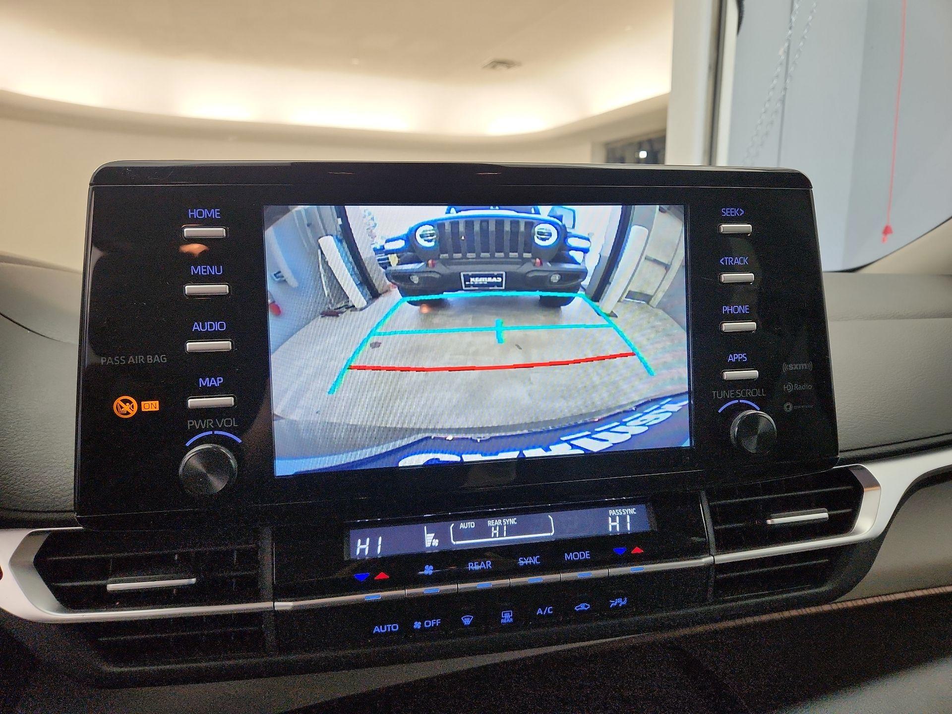 Thumbnail: 2024 Toyota Sienna - 14