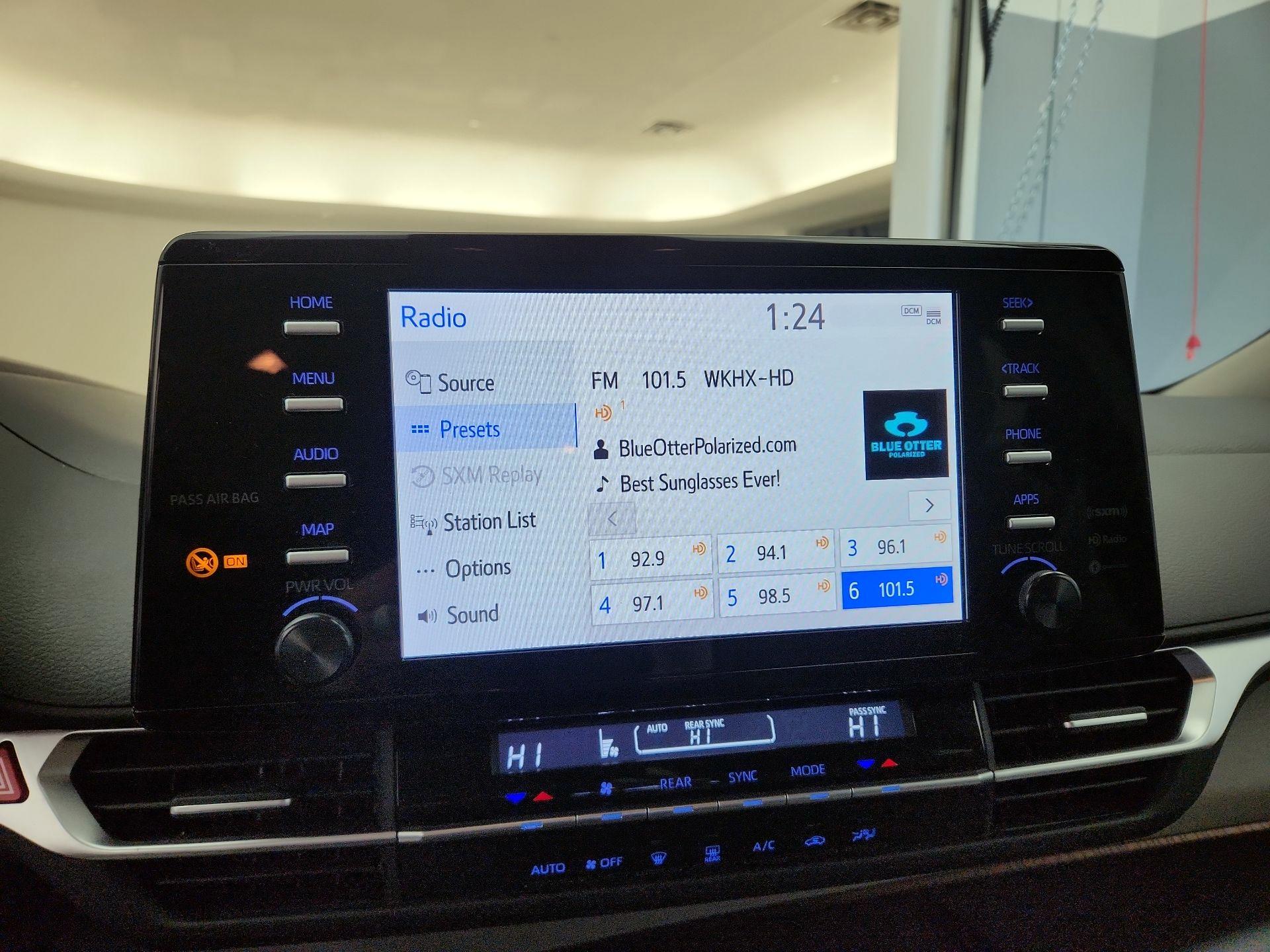 Thumbnail: 2024 Toyota Sienna - 15