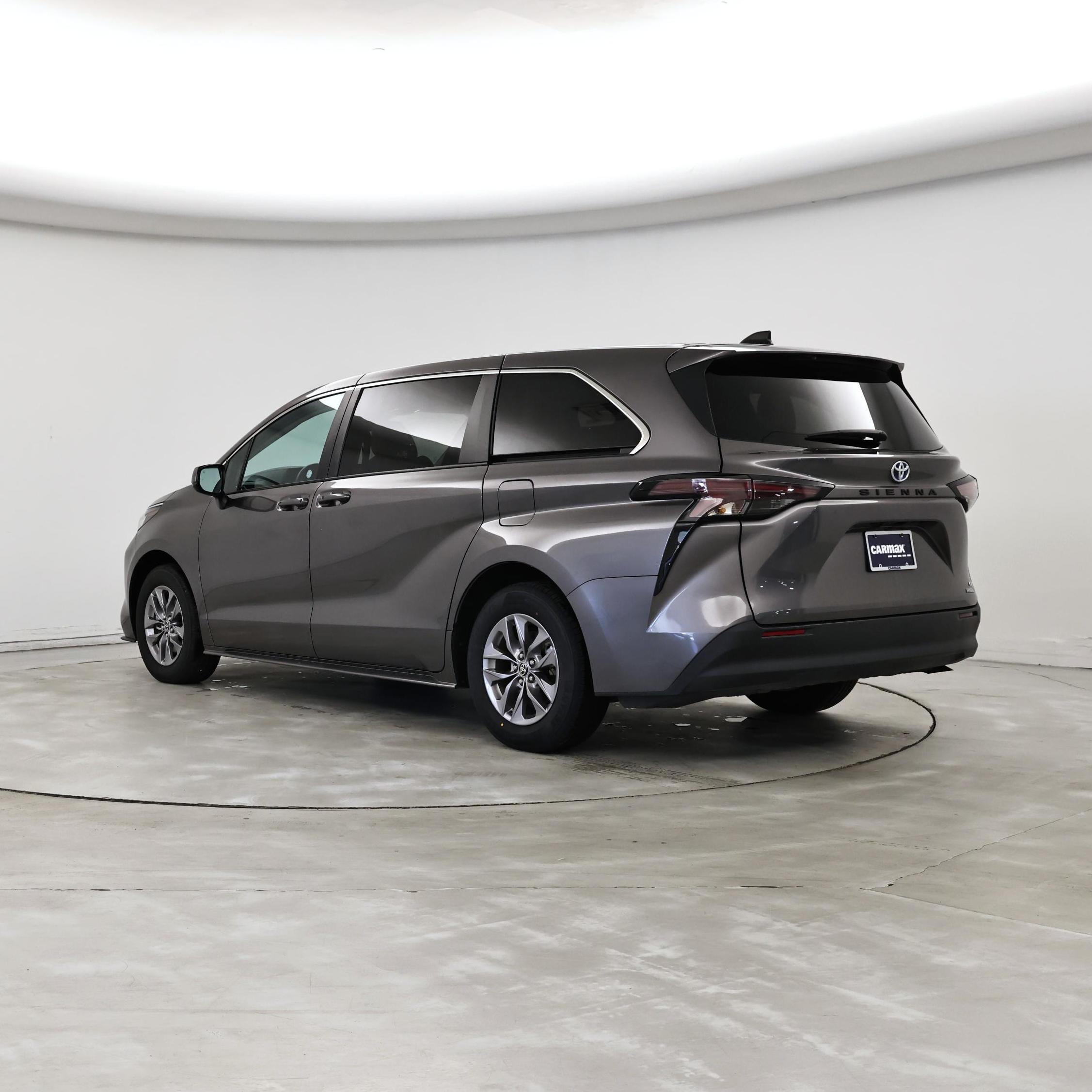 Thumbnail: 2024 Toyota Sienna - 2