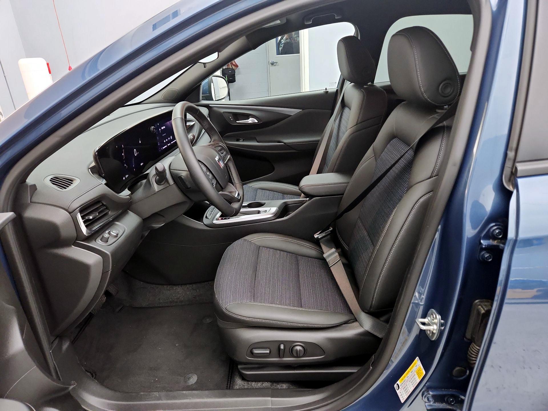 Thumbnail: 2025 Buick Envista - 11