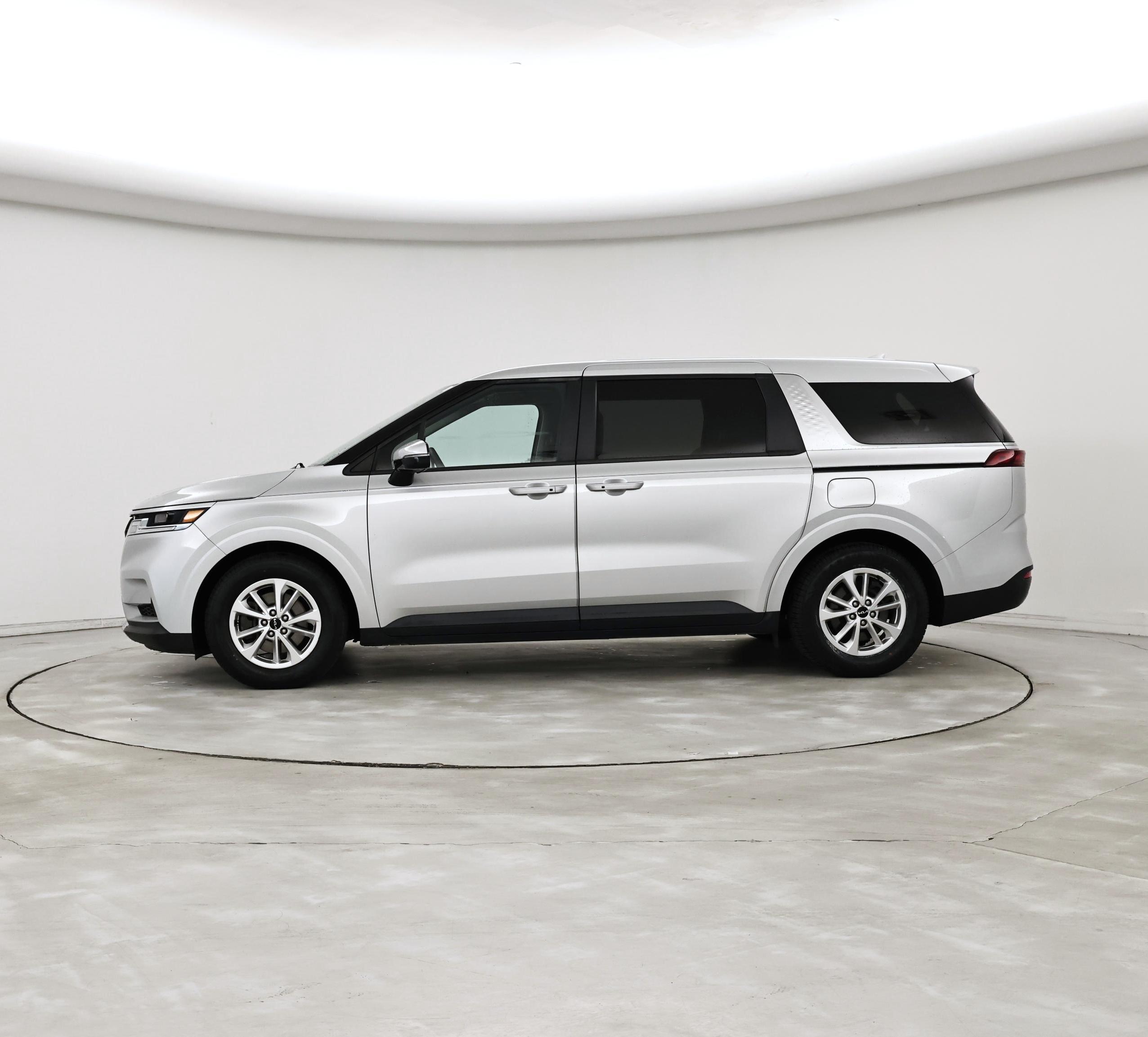 Thumbnail: 2022 Kia Carnival - 3