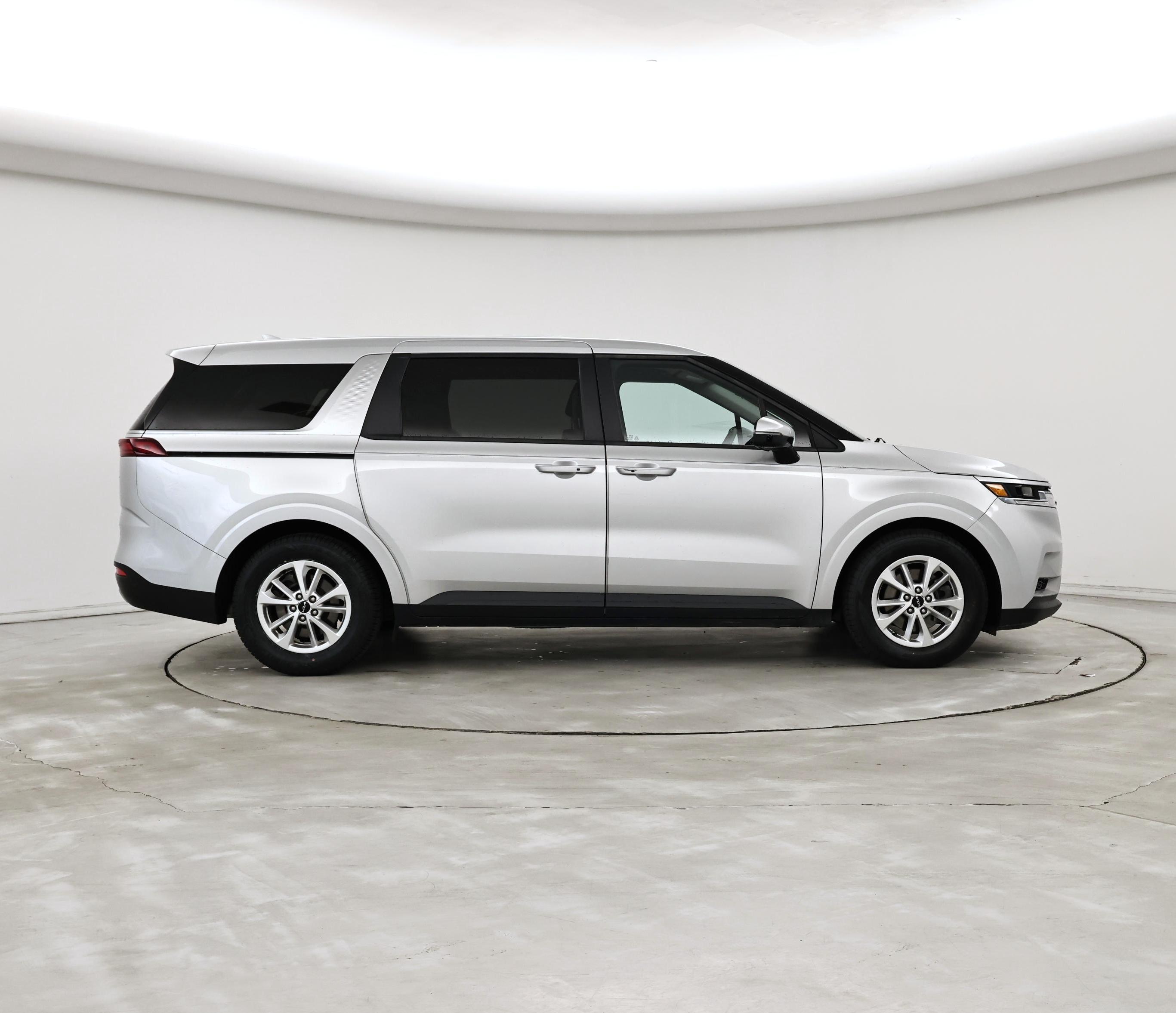 Thumbnail: 2022 Kia Carnival - 7