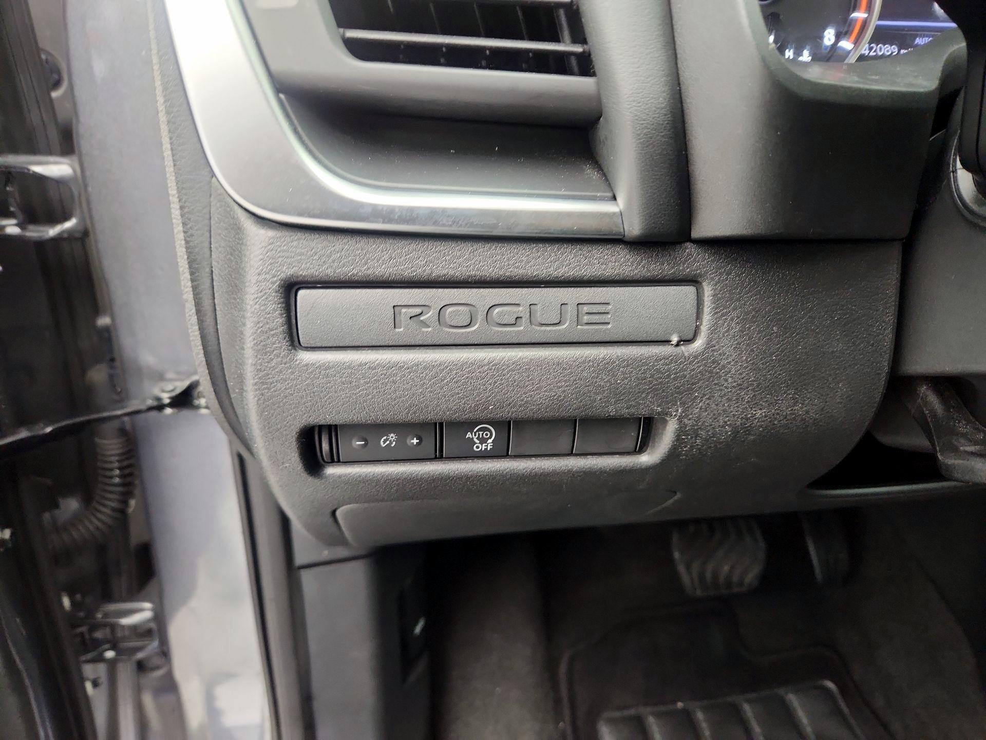 Thumbnail: 2023 Nissan Rogue - 13