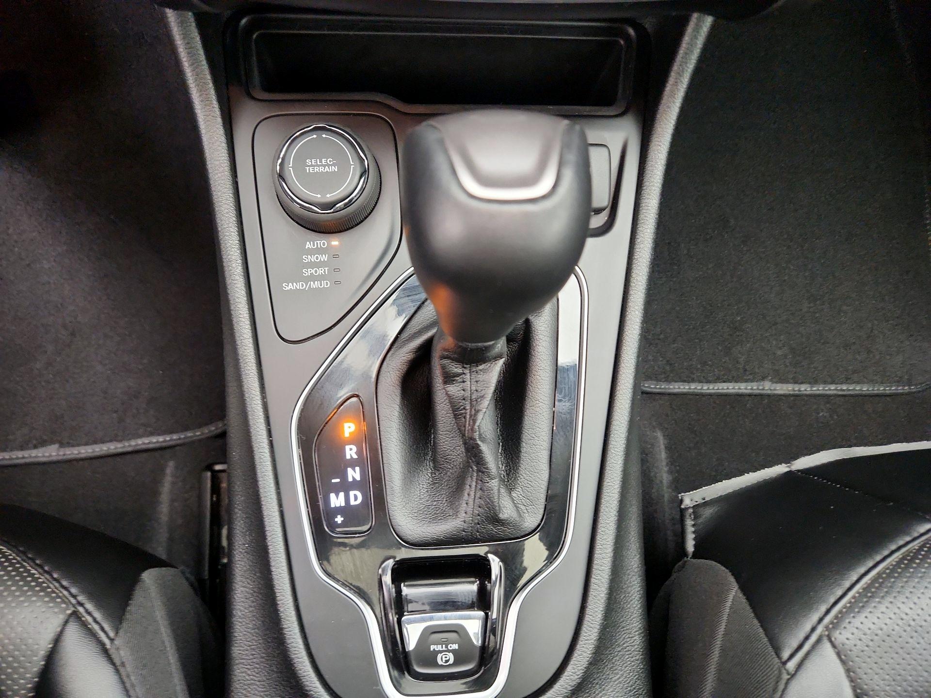 Thumbnail: 2023 Jeep Cherokee - 18