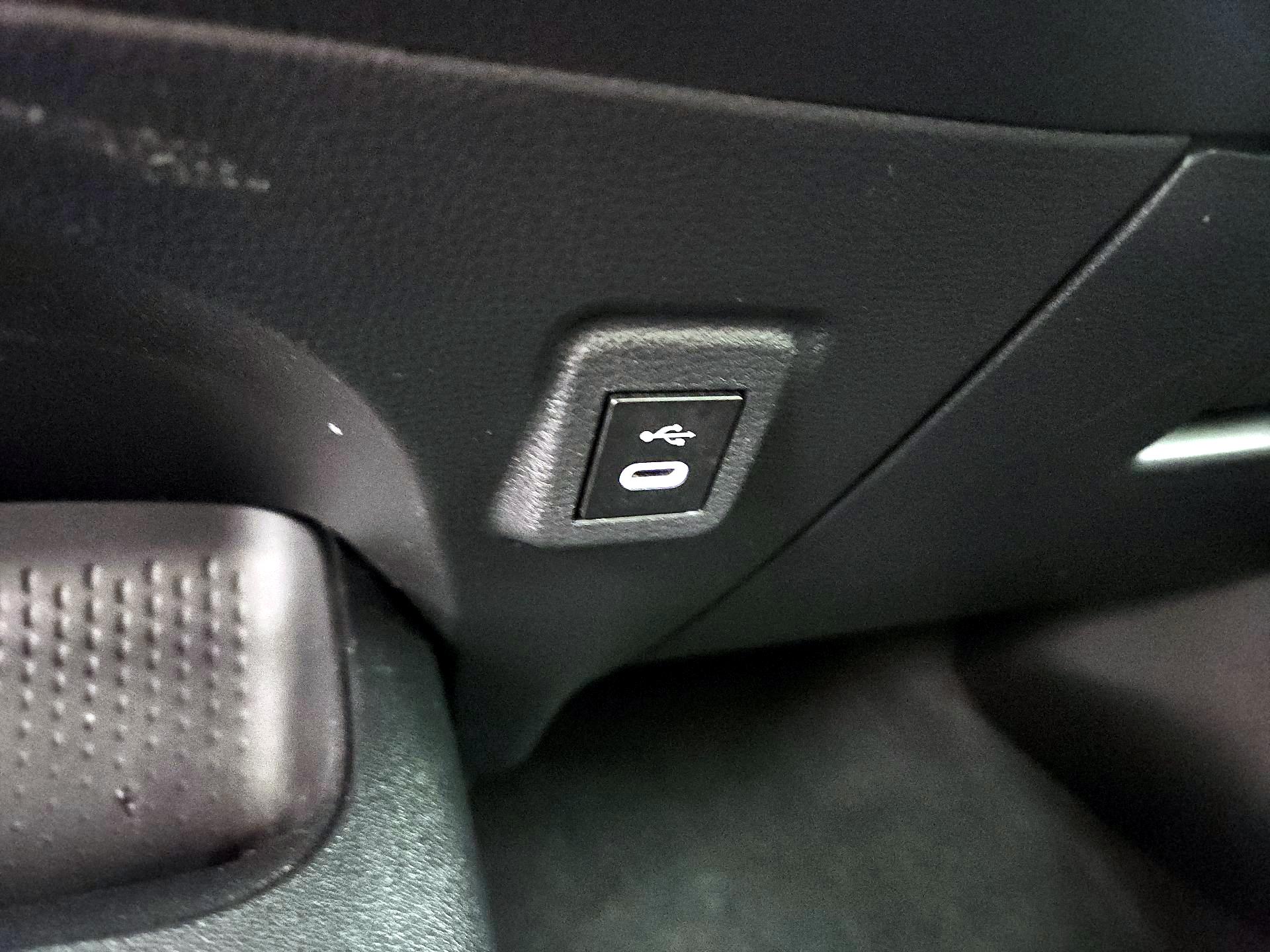 Thumbnail: 2024 Toyota Corolla - 18