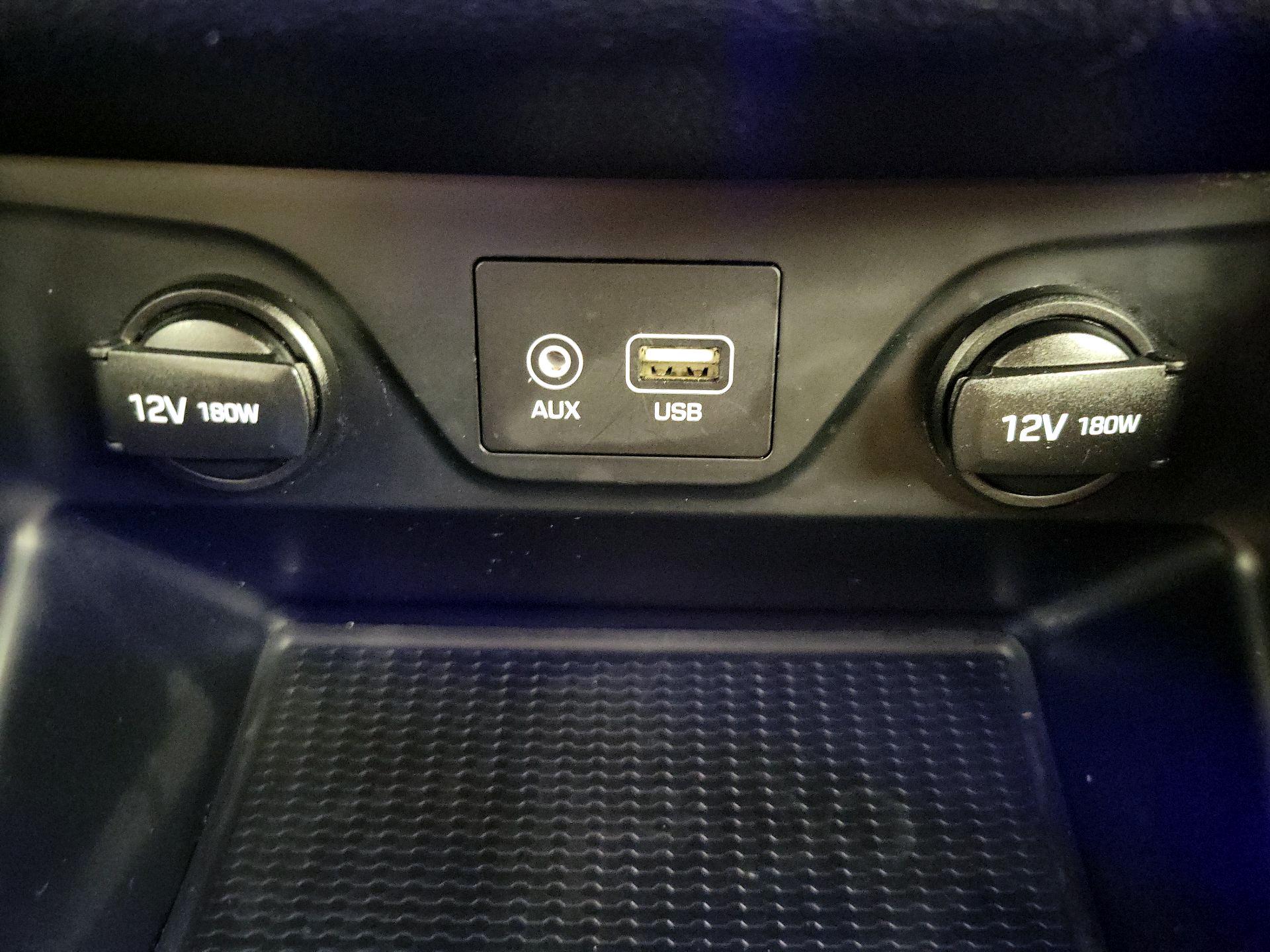 Thumbnail: 2019 Hyundai Tucson - 18