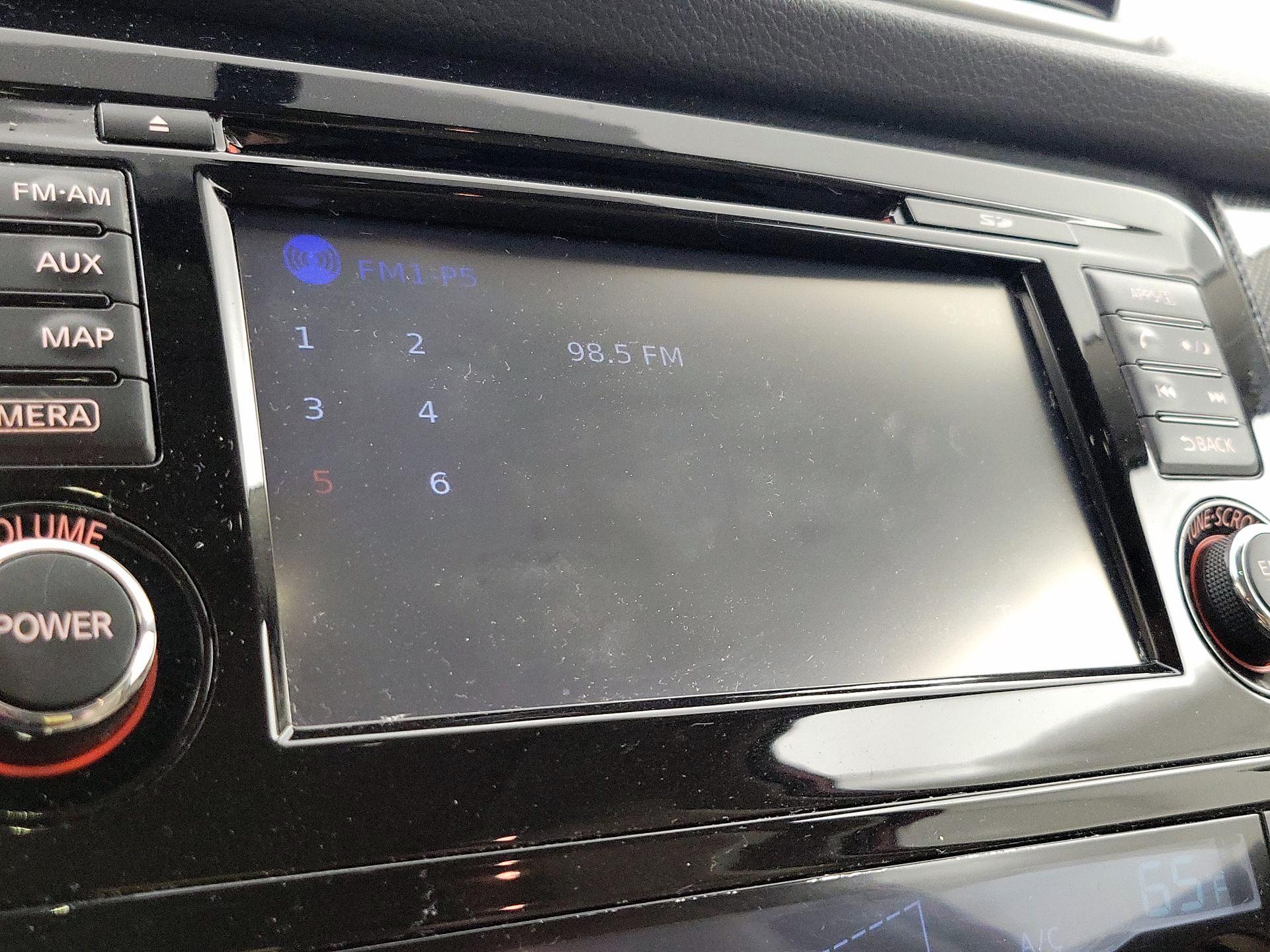 Thumbnail: 2014 Nissan Rogue - 16