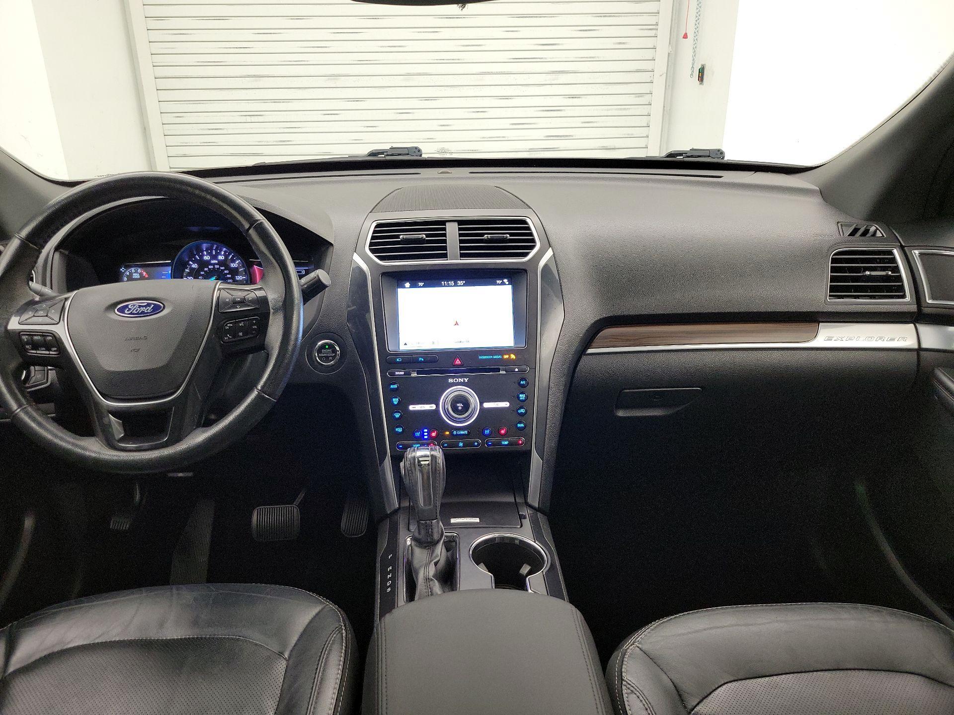 Thumbnail: 2018 Ford Explorer - 9