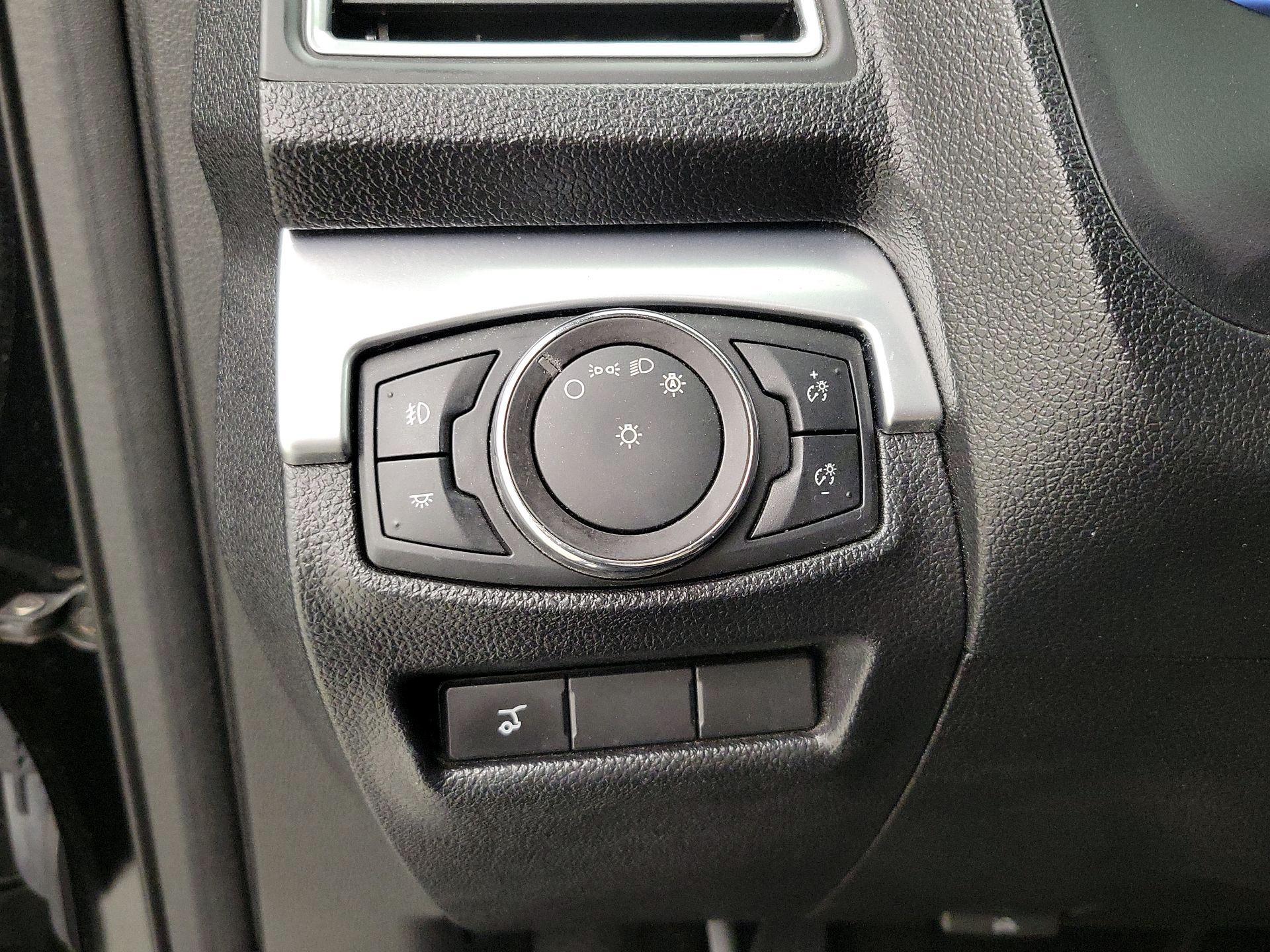 Thumbnail: 2018 Ford Explorer - 13