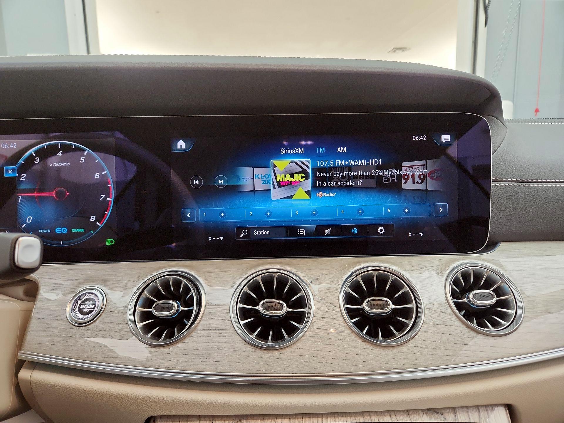 Thumbnail: 2023 Mercedes-Benz E-Class - 16