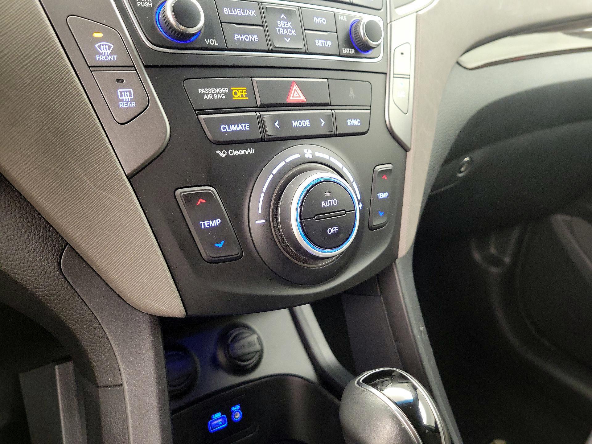 Thumbnail: 2017 Hyundai Santa Fe - 17