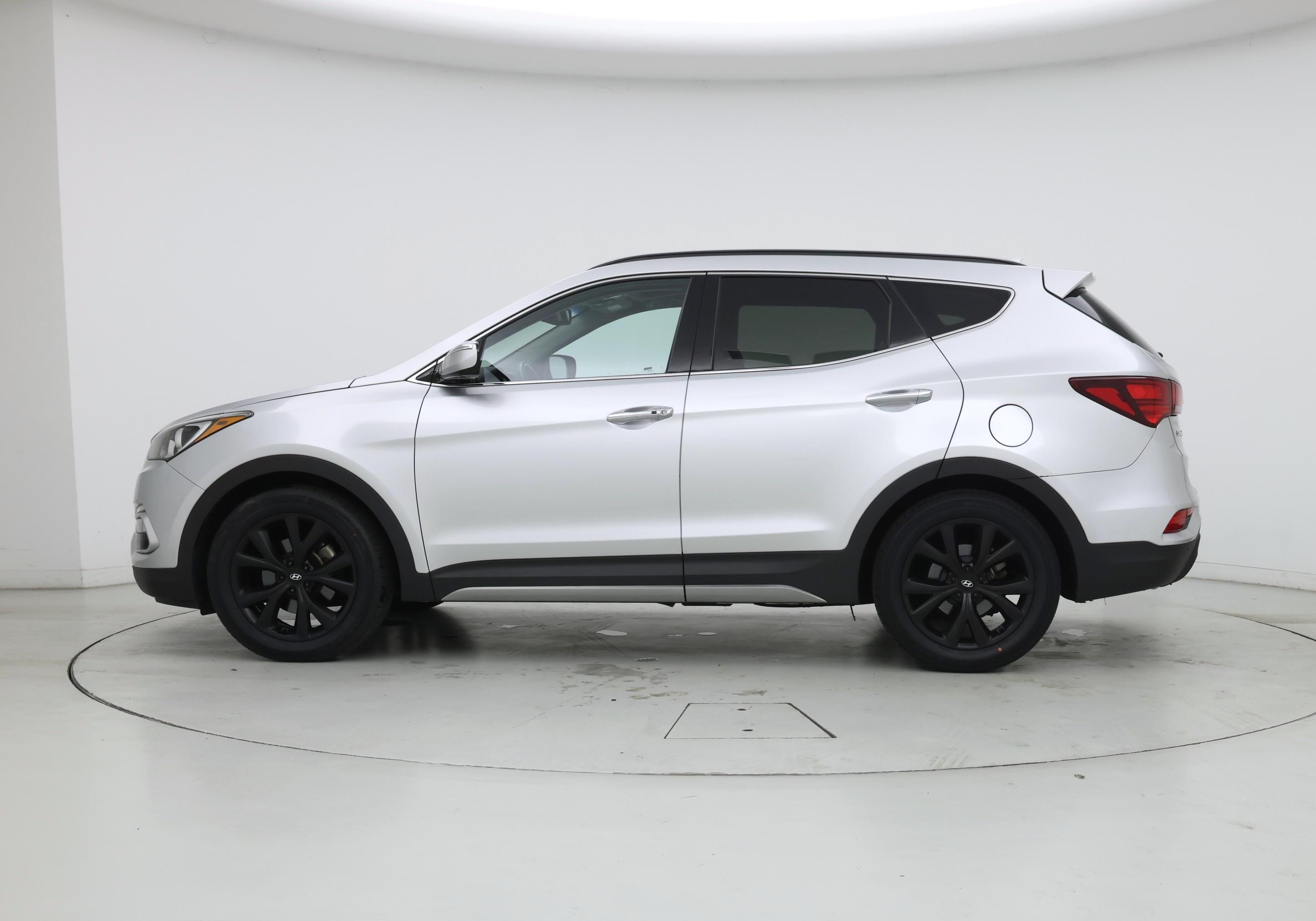 Thumbnail: 2017 Hyundai Santa Fe - 3