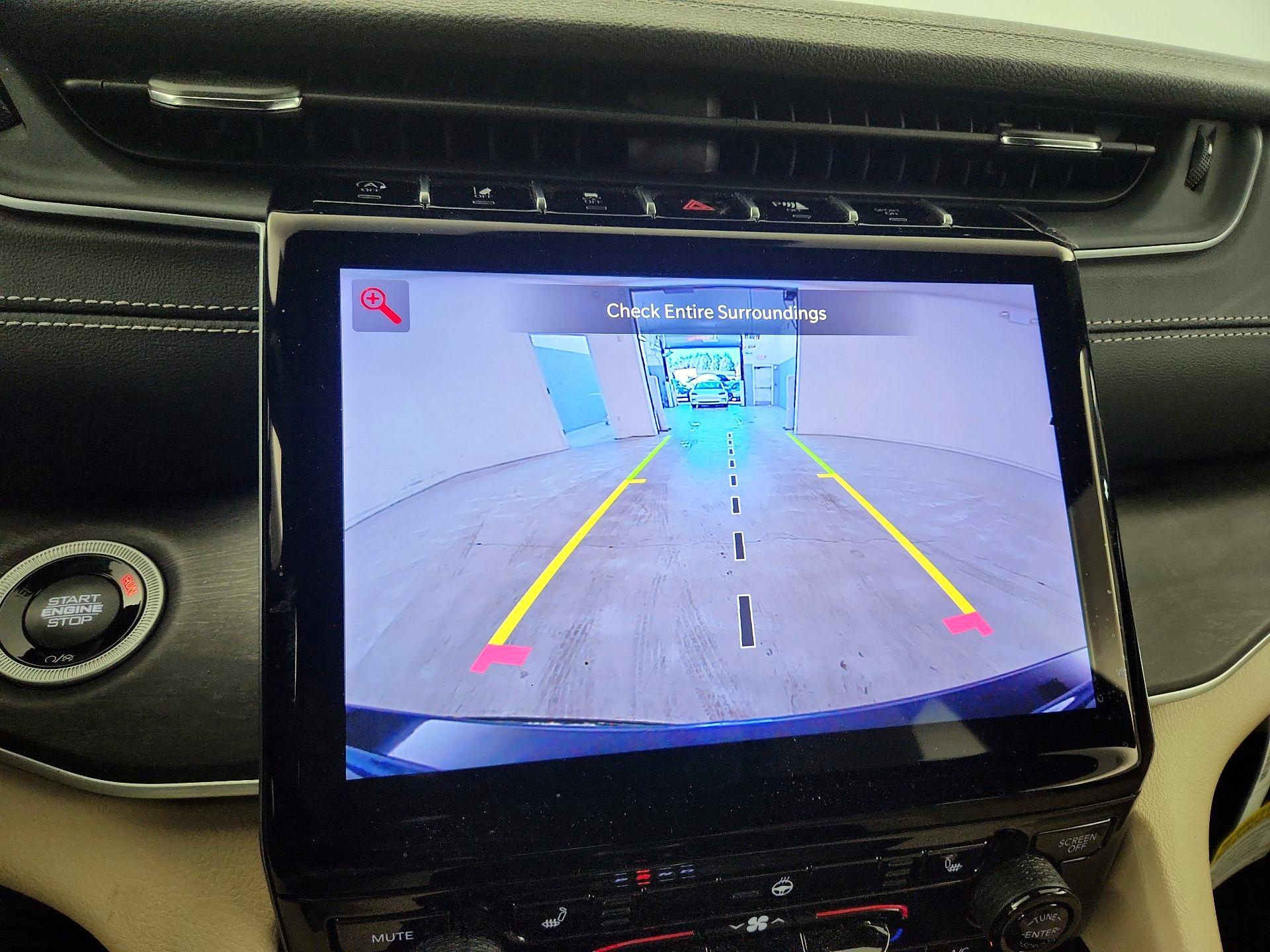 Thumbnail: 2025 Jeep Grand Cherokee - 15