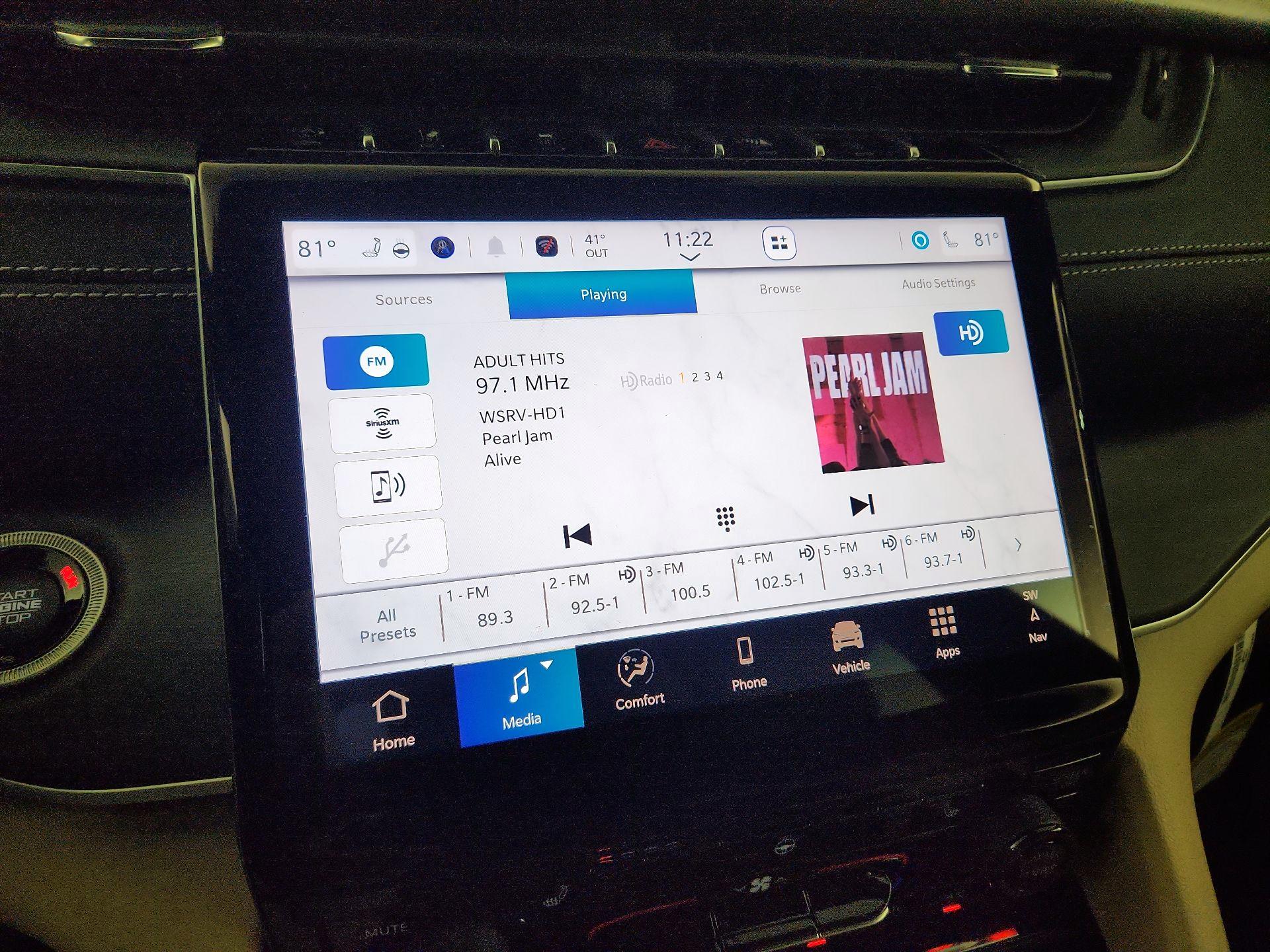 Thumbnail: 2025 Jeep Grand Cherokee - 16