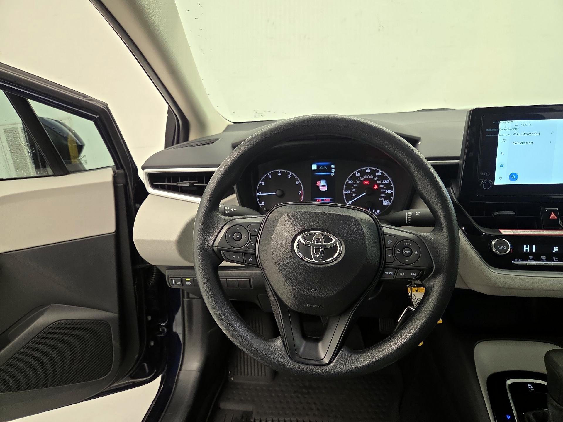 Thumbnail: 2025 Toyota Corolla - 10