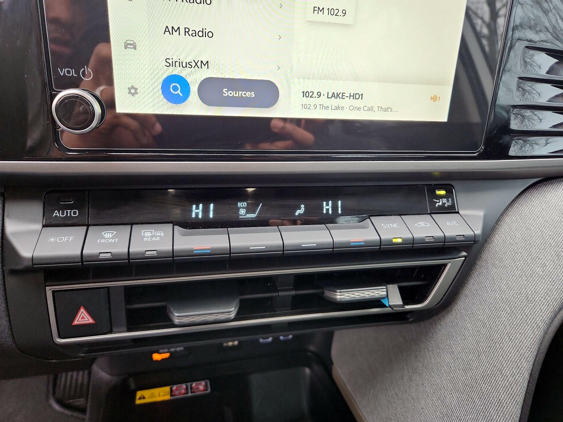 Thumbnail: 2025 Toyota Camry - 14