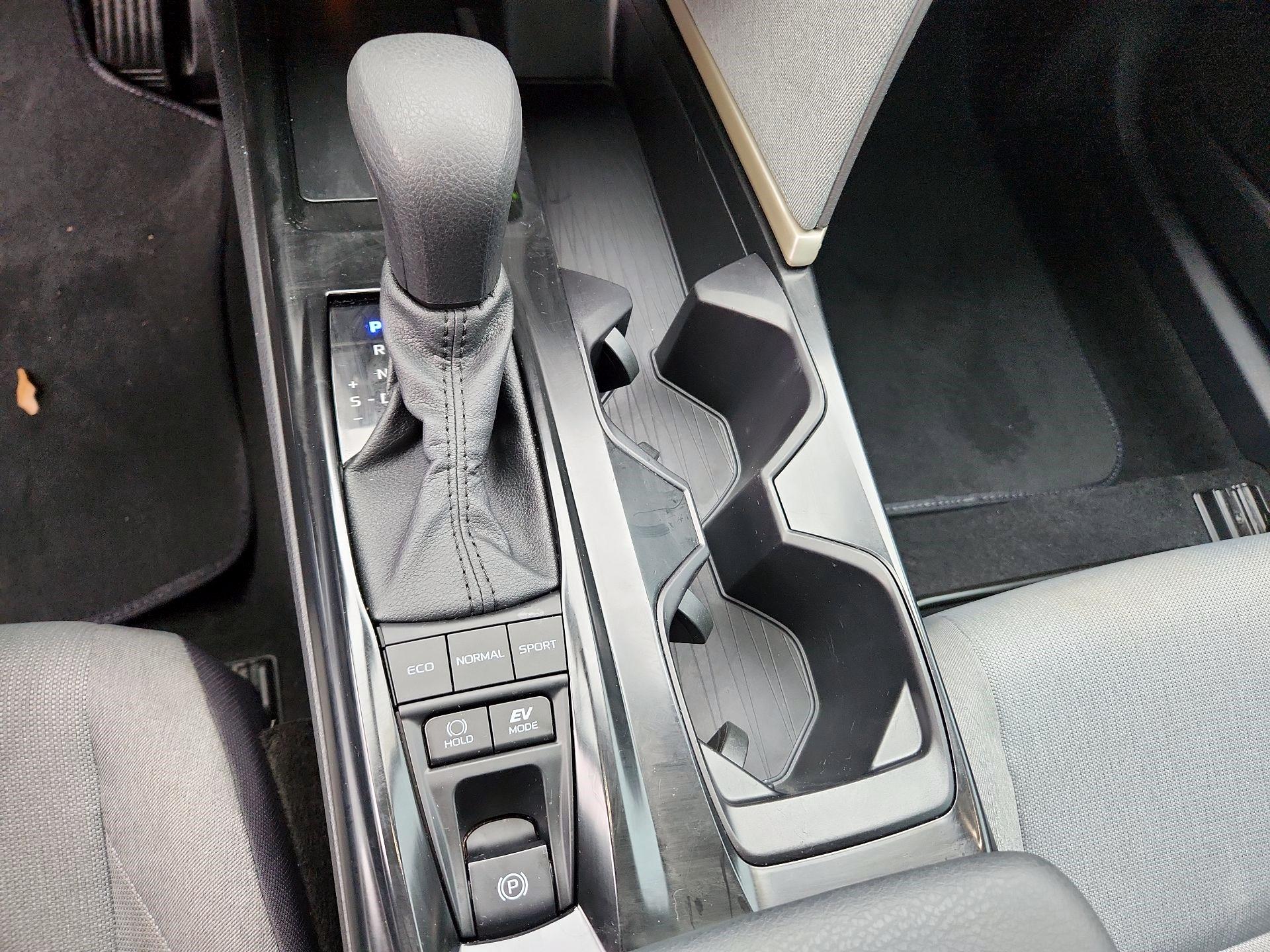 Thumbnail: 2025 Toyota Camry - 15