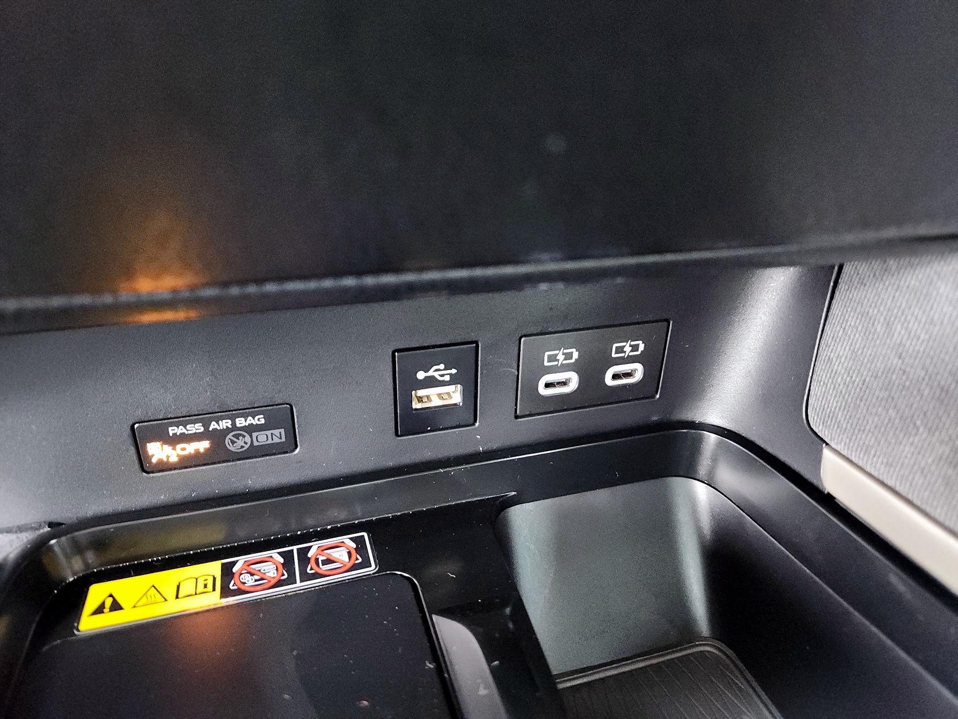 Thumbnail: 2025 Toyota Camry - 16