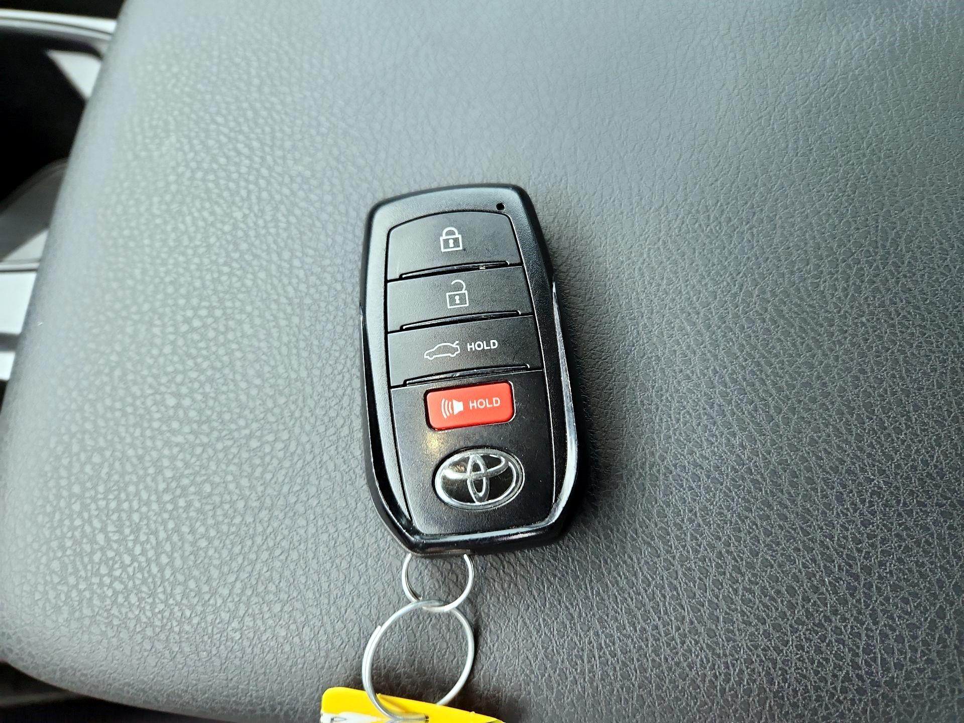 Thumbnail: 2025 Toyota Camry - 20