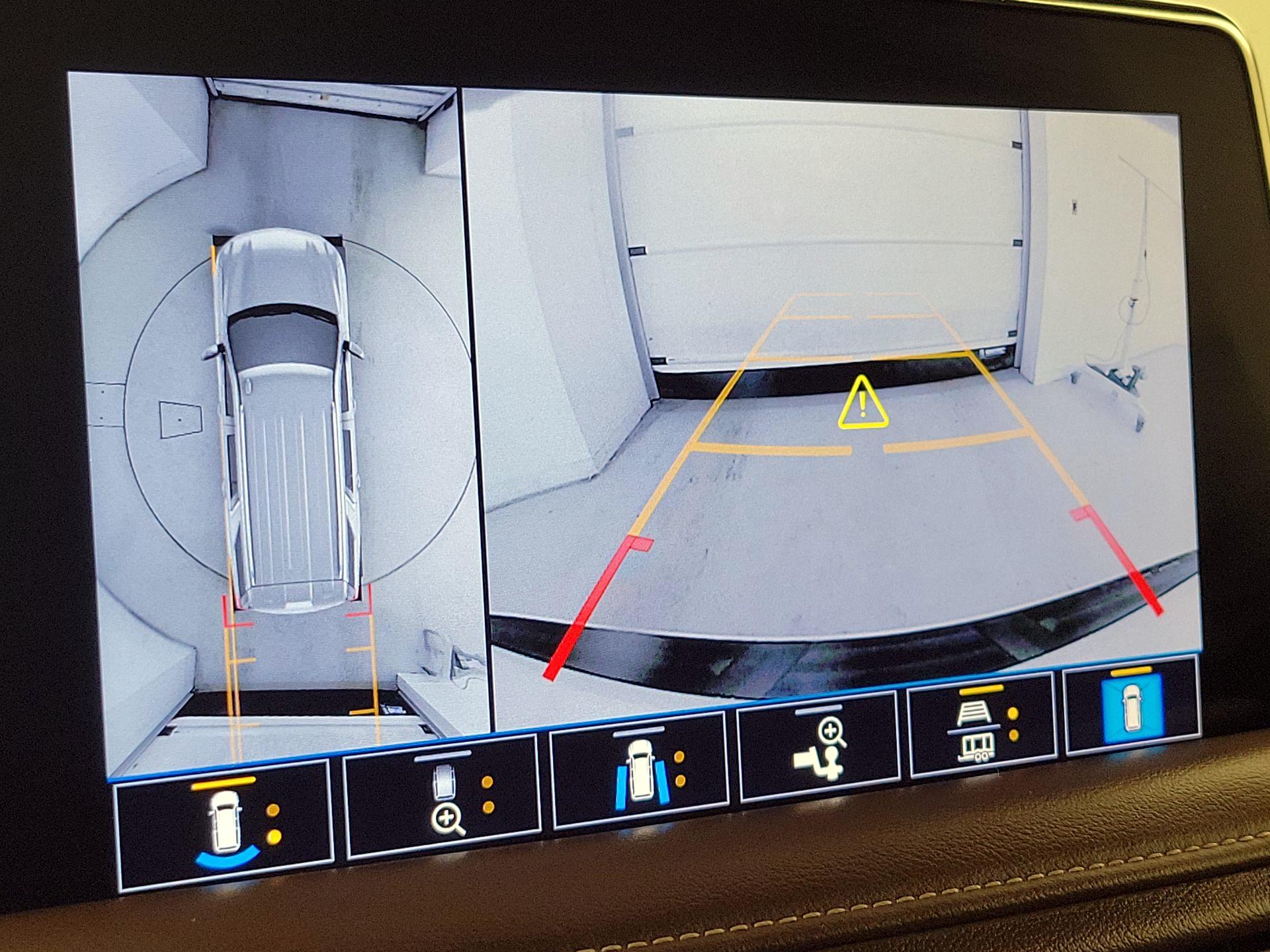 Thumbnail: 2021 Chevrolet Tahoe - 15