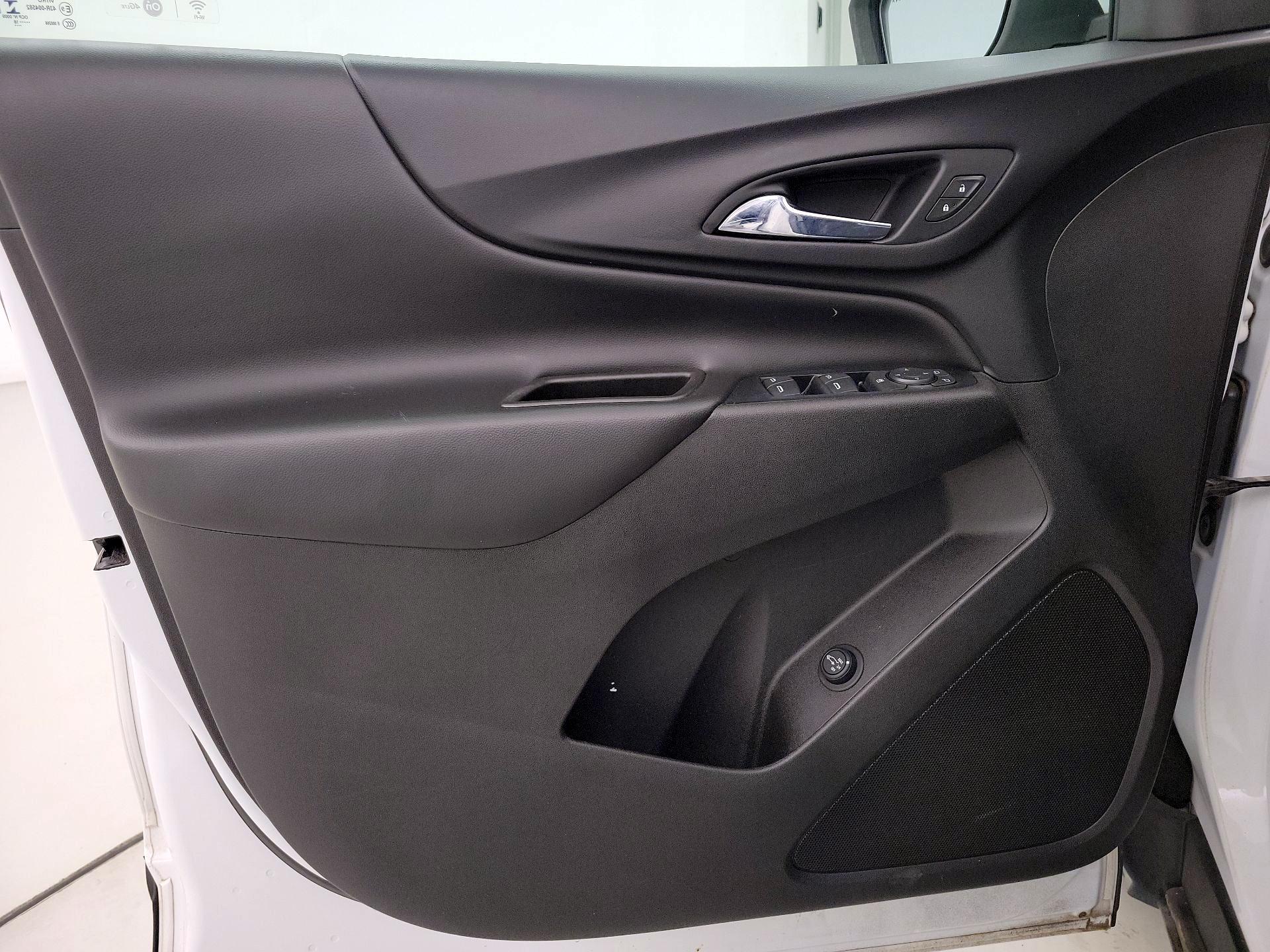 Thumbnail: 2018 Chevrolet Equinox - 12