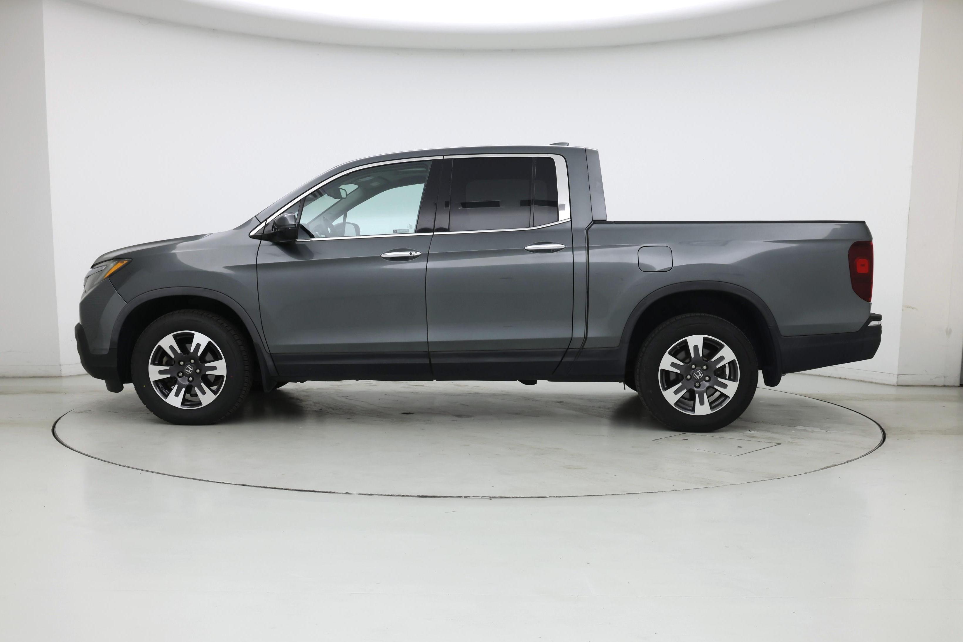 Thumbnail: 2019 Honda Ridgeline - 3