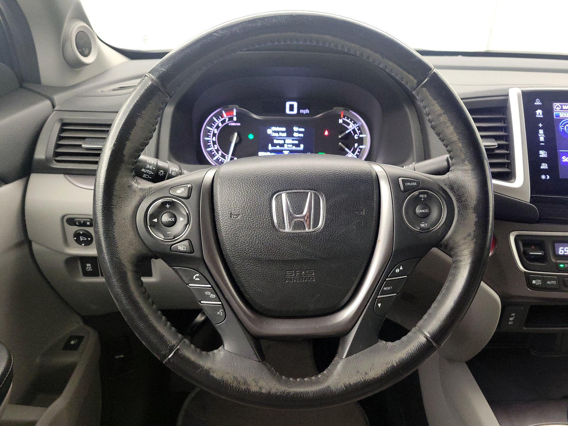 Thumbnail: 2019 Honda Ridgeline - 10