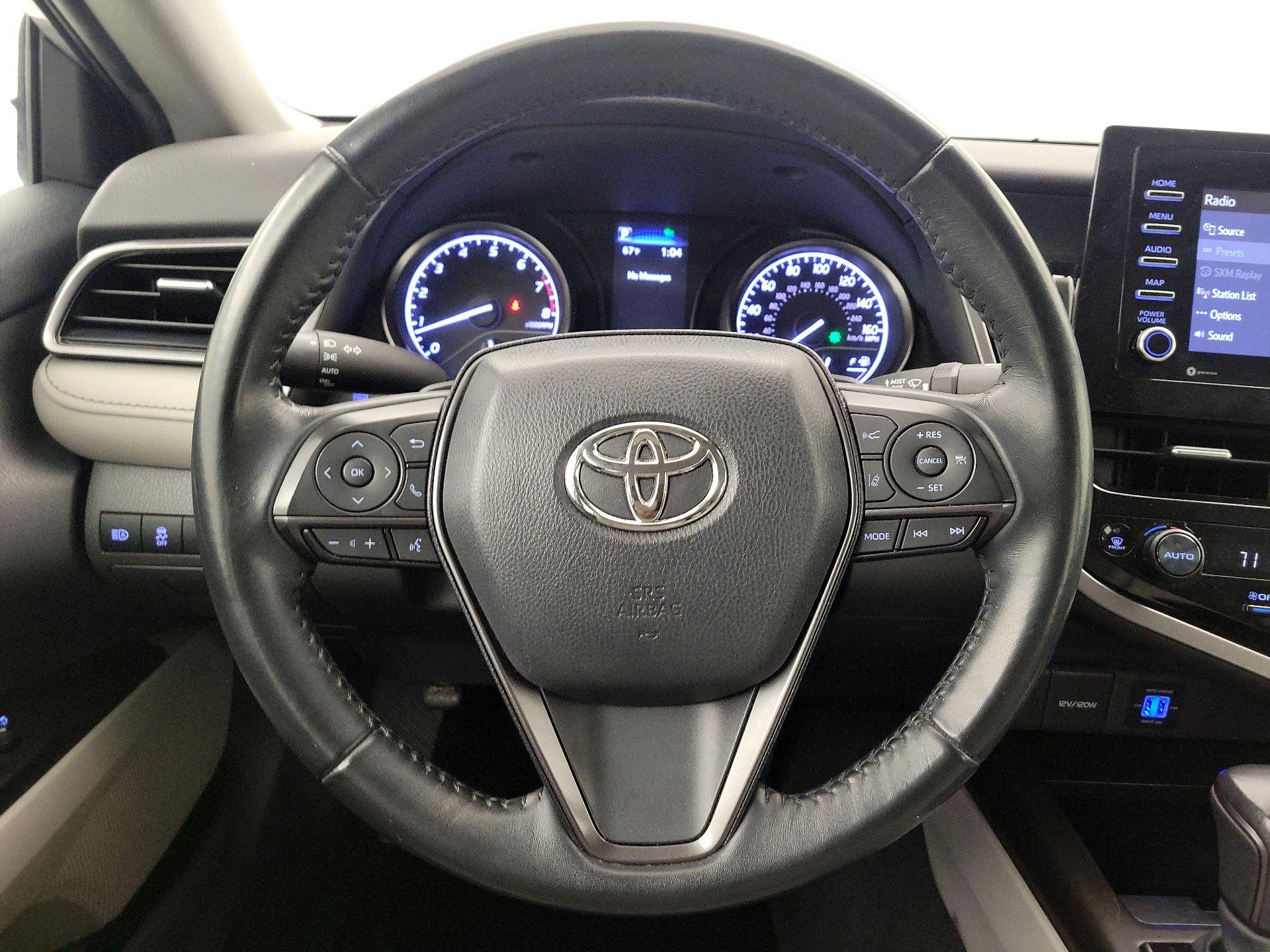 Thumbnail: 2022 Toyota Camry - 10