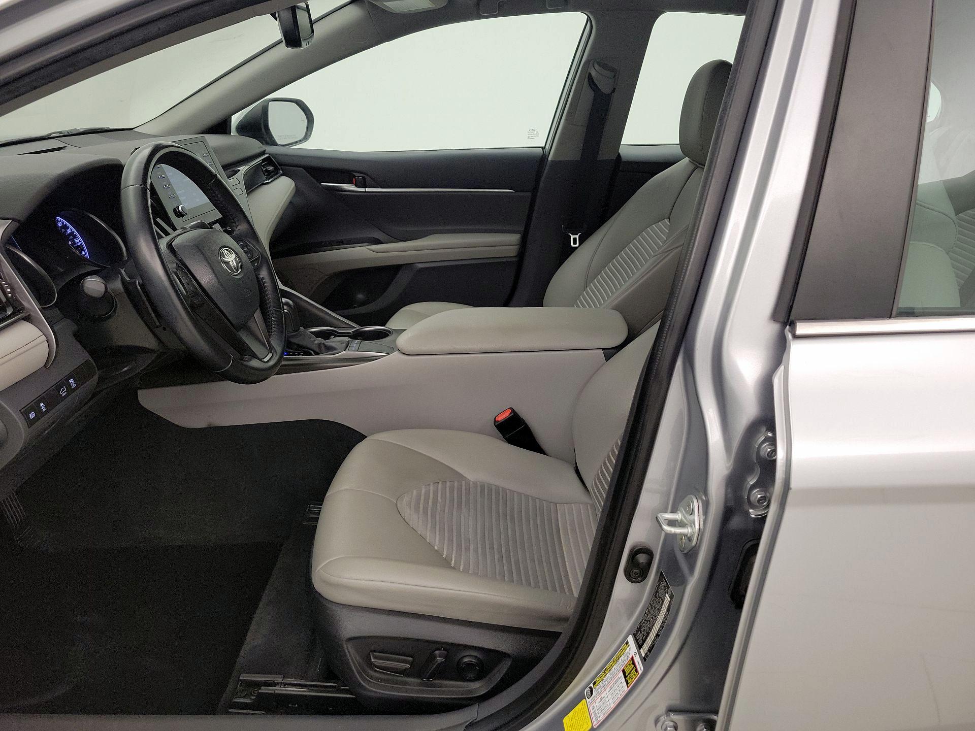 Thumbnail: 2022 Toyota Camry - 11