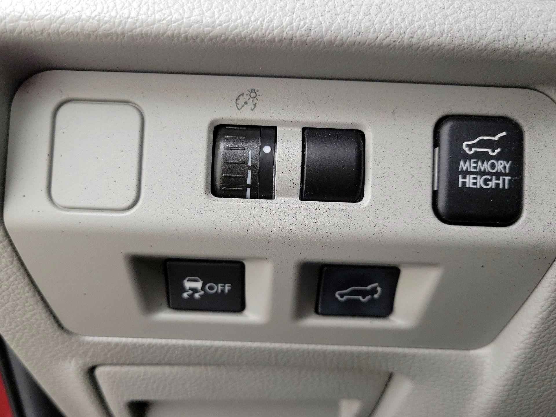 Thumbnail: 2014 Subaru Forester - 13