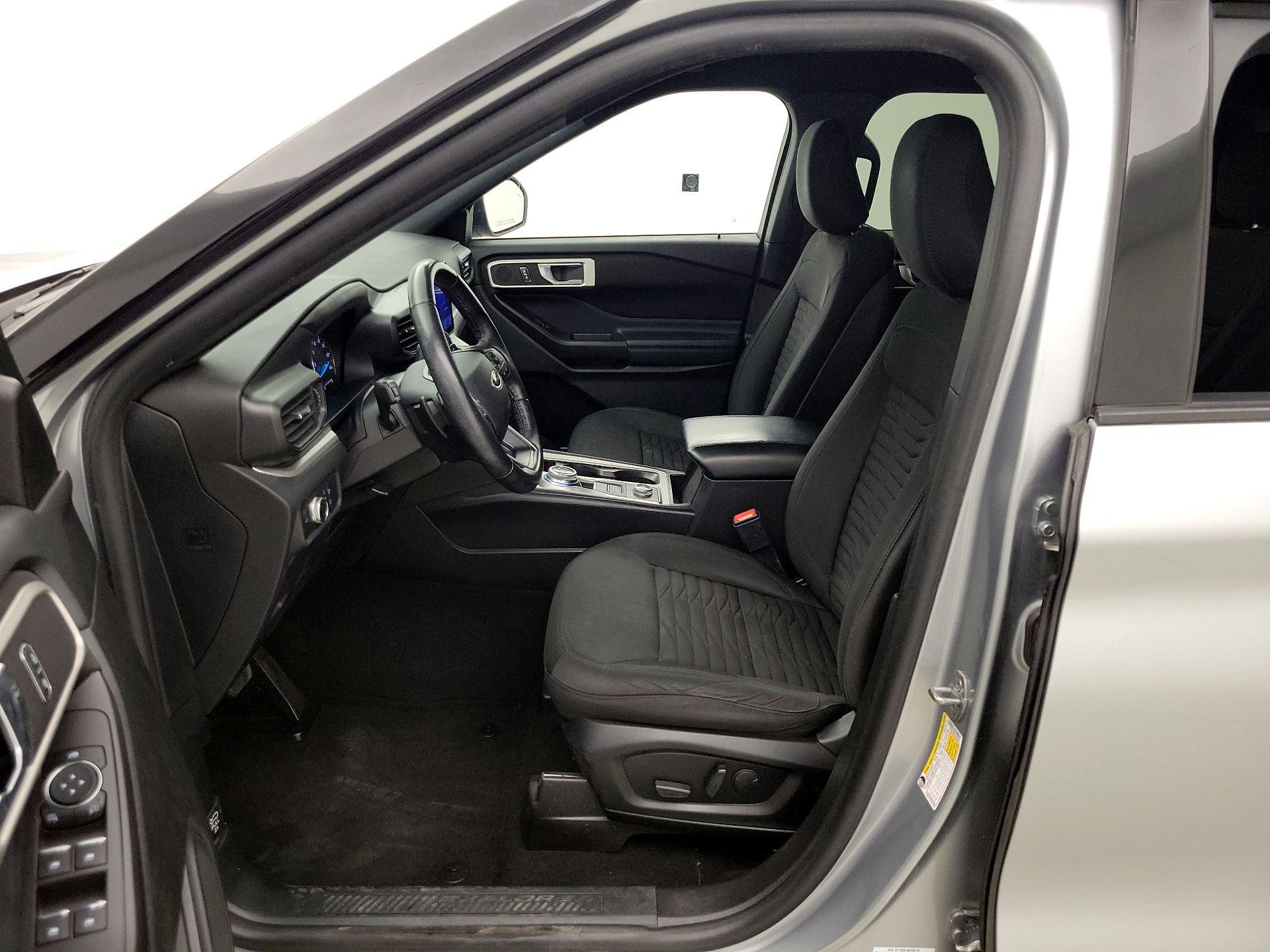 Thumbnail: 2020 Ford Explorer - 11