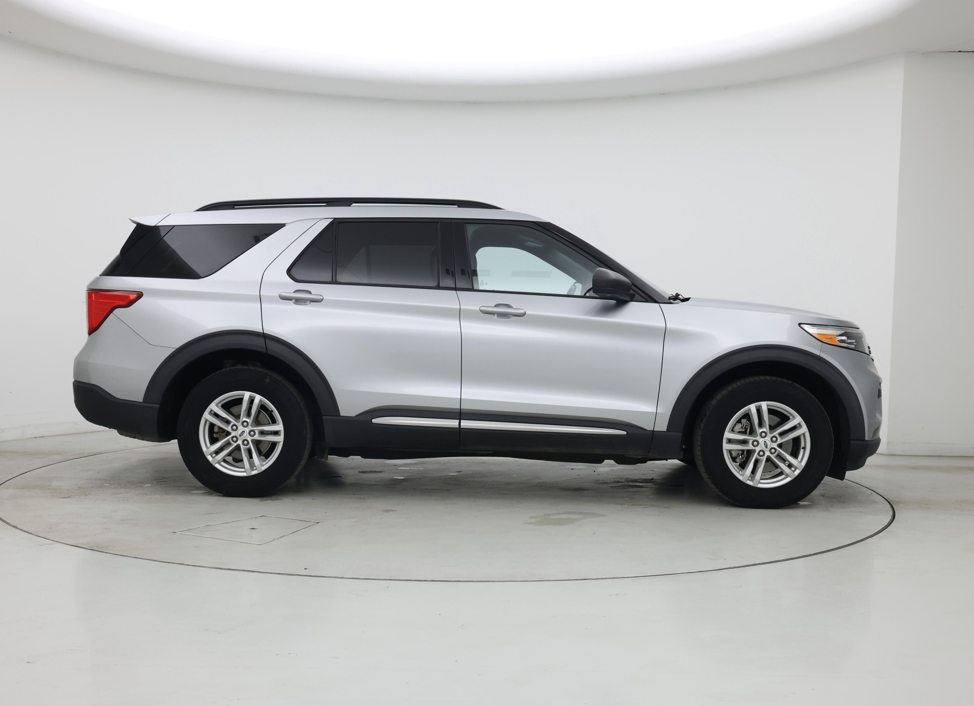 Thumbnail: 2020 Ford Explorer - 7