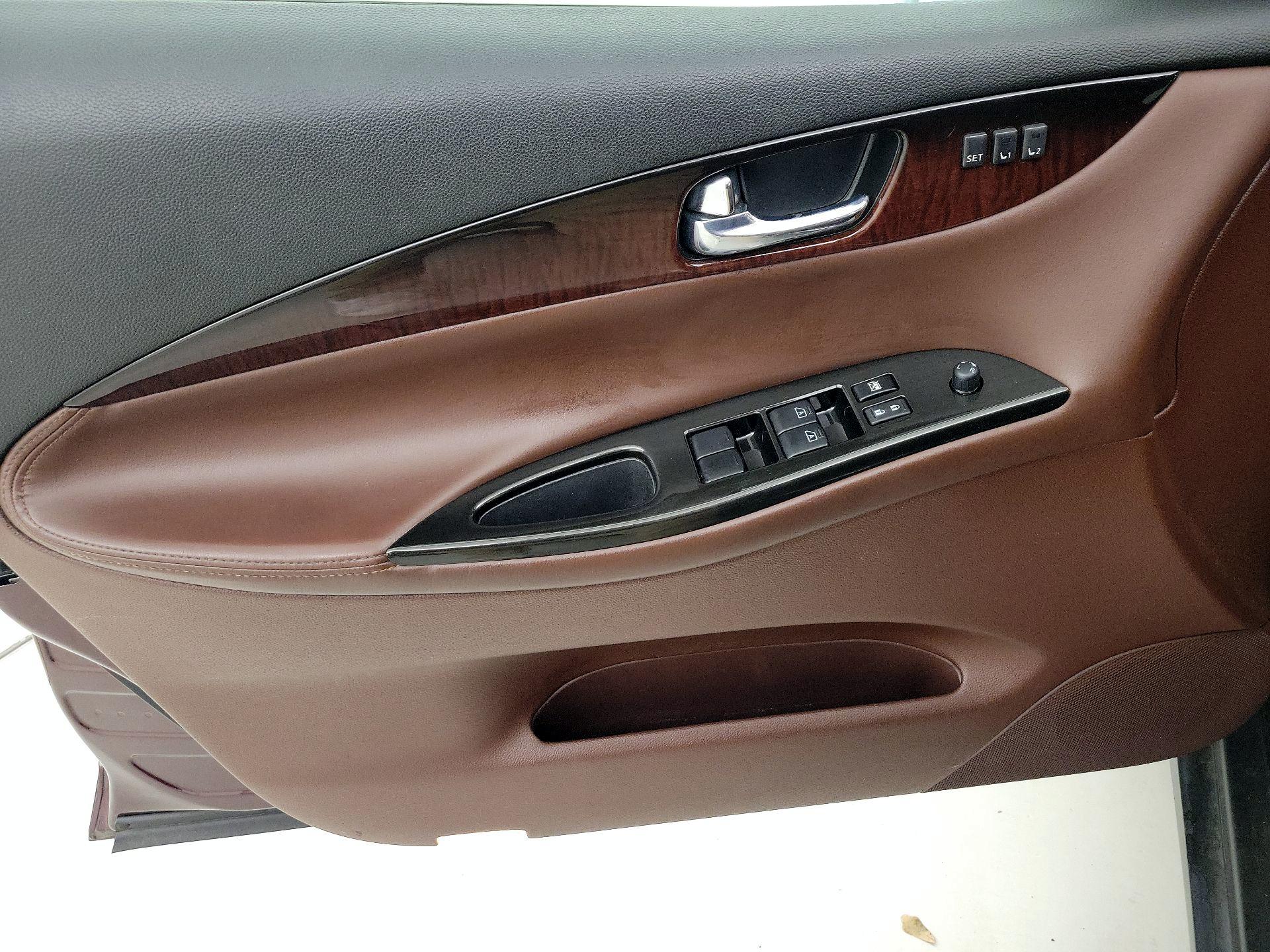 Thumbnail: 2017 INFINITI QX50 - 12