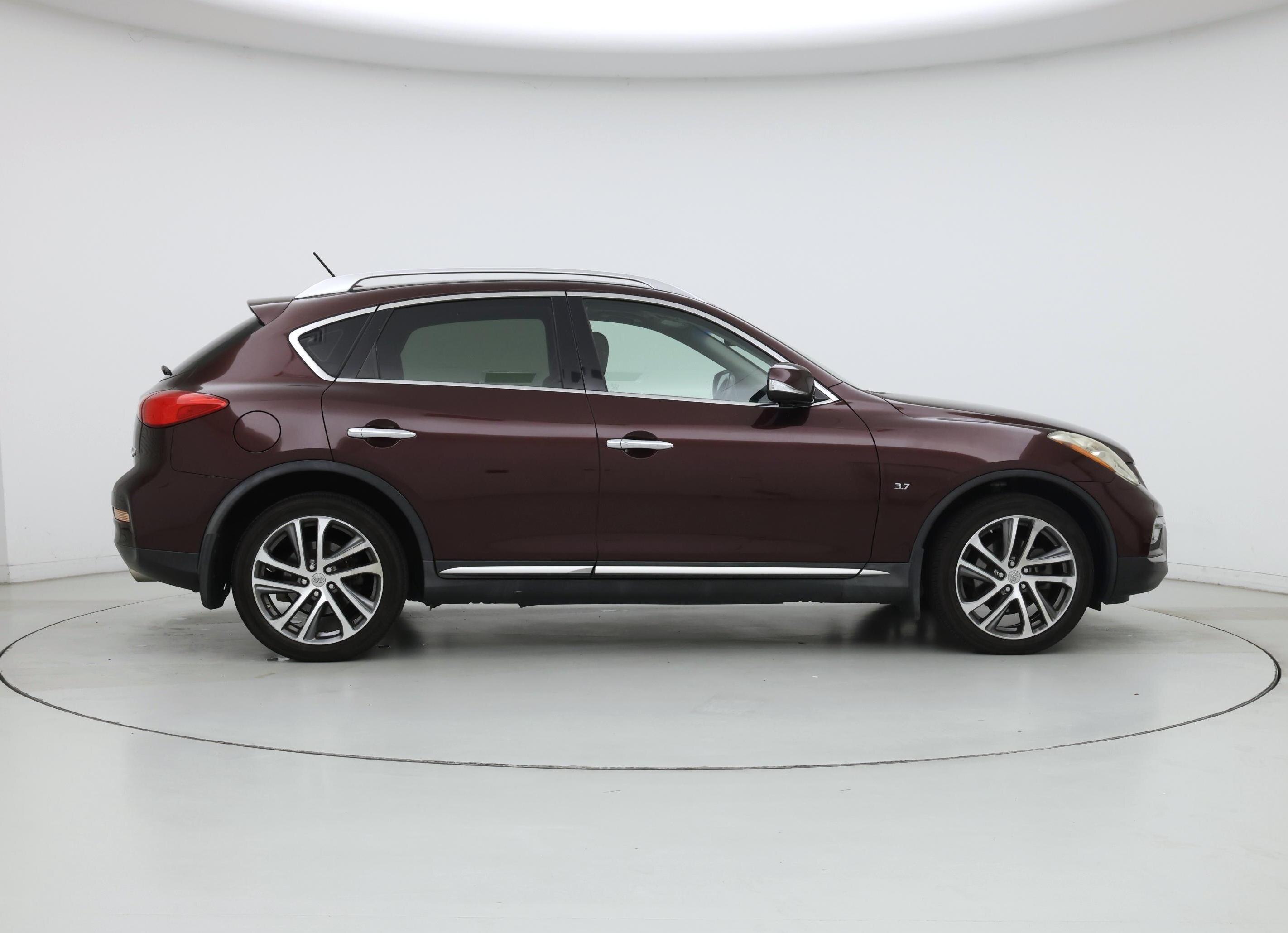 Thumbnail: 2017 INFINITI QX50 - 7