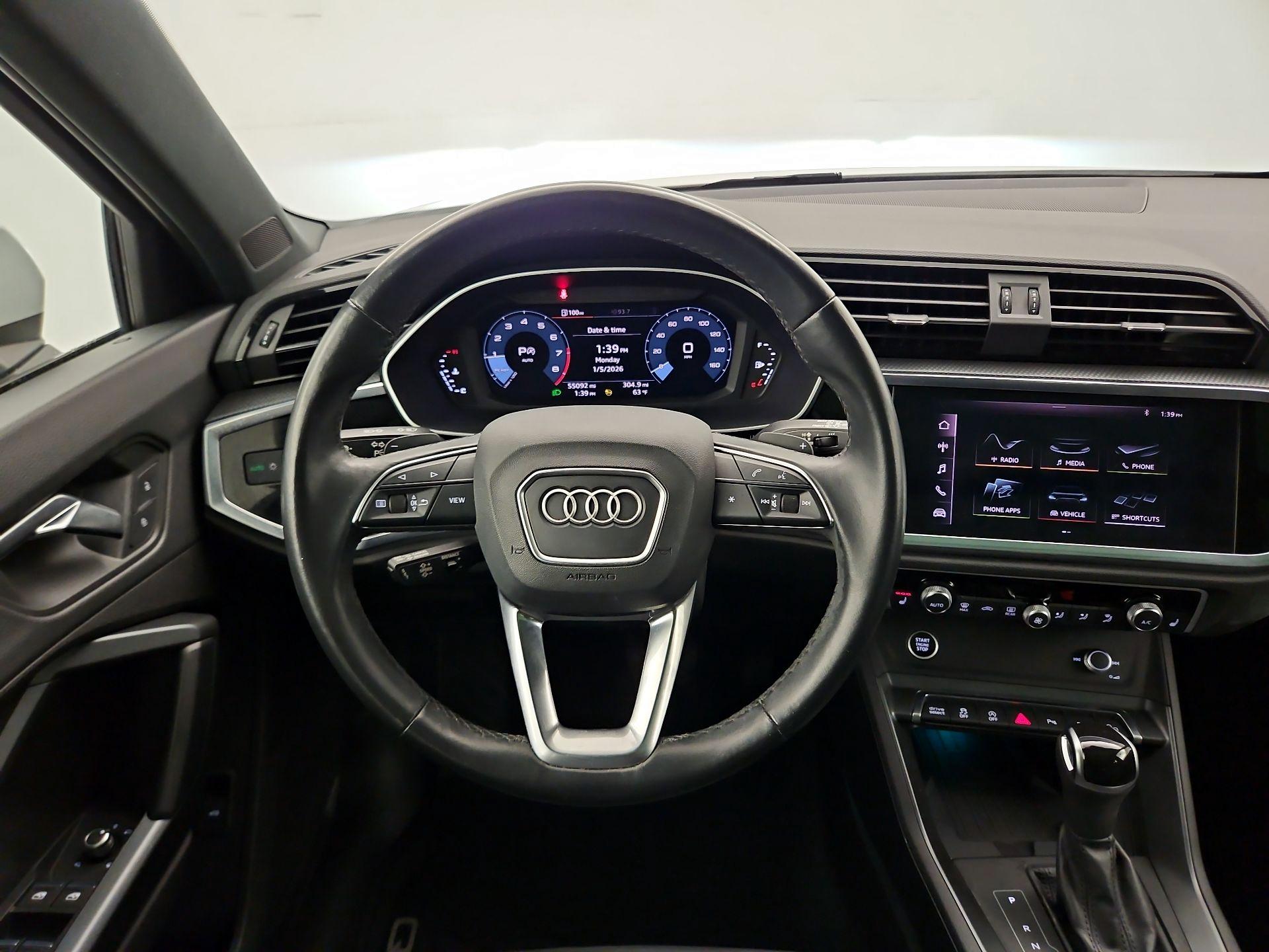 Thumbnail: 2021 Audi Q3 - 10
