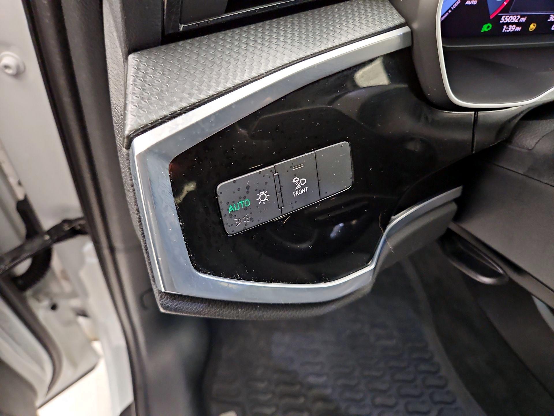 Thumbnail: 2021 Audi Q3 - 13