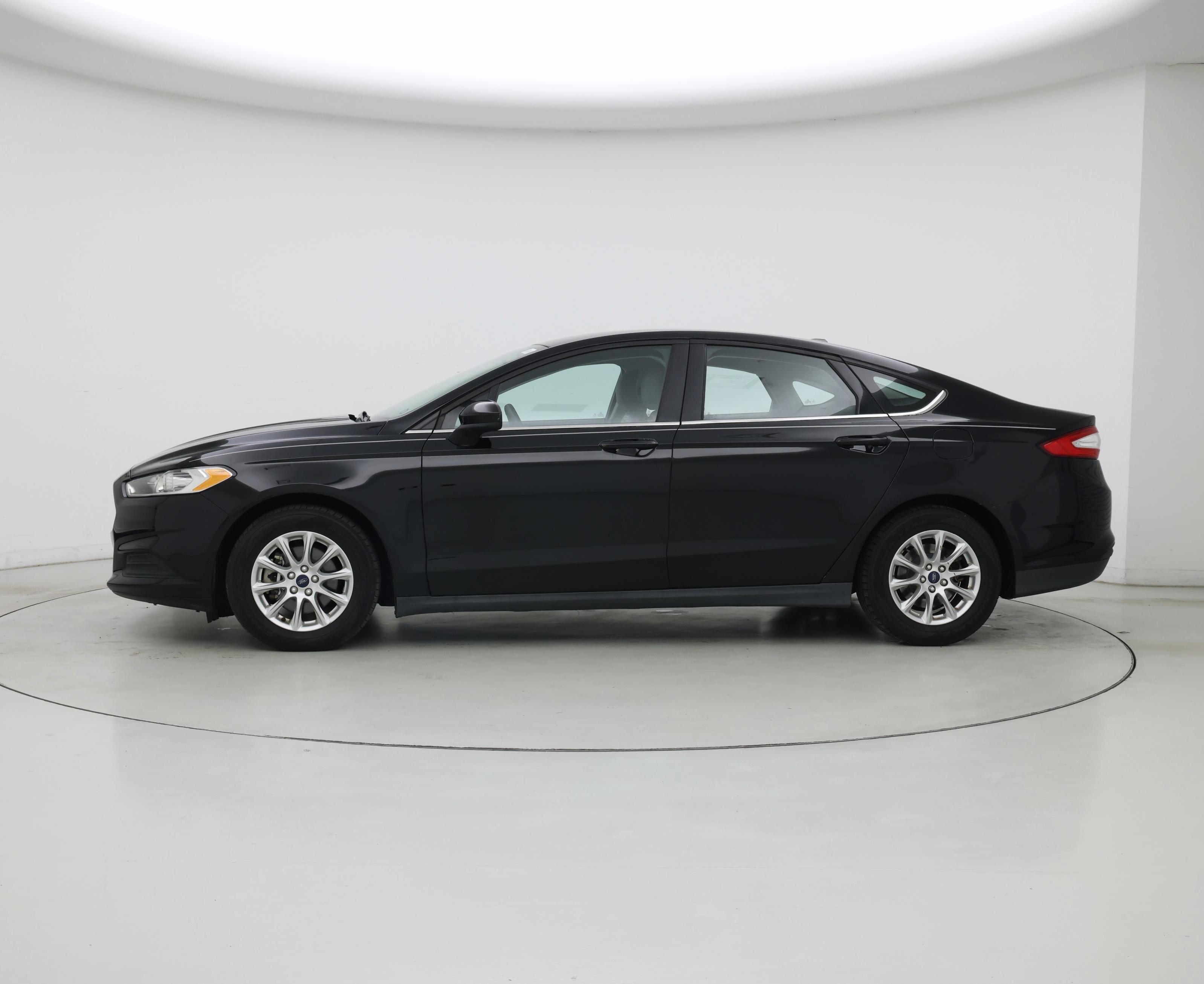 Thumbnail: 2016 Ford Fusion - 3