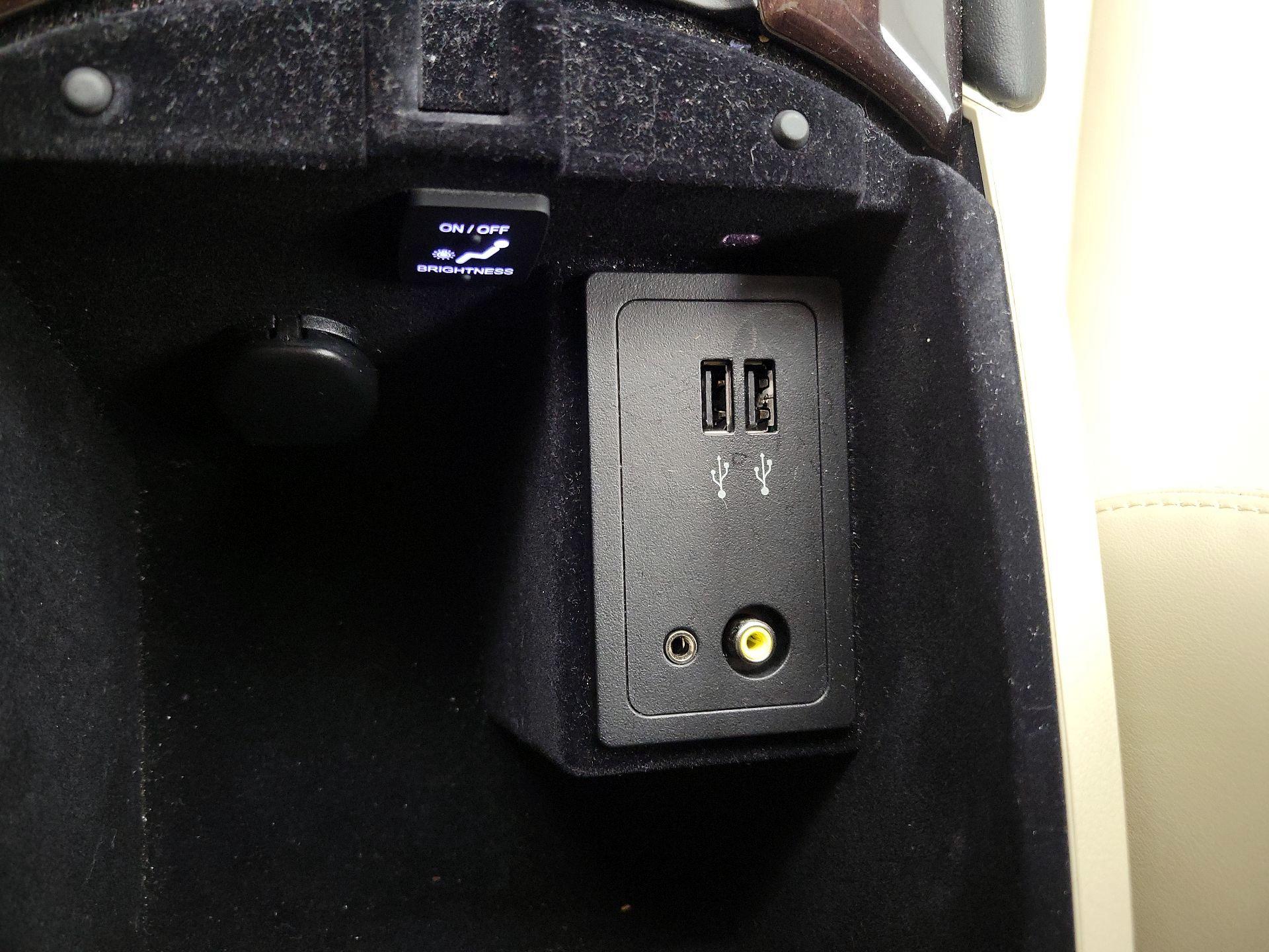 Thumbnail: 2019 INFINITI Q50 - 18