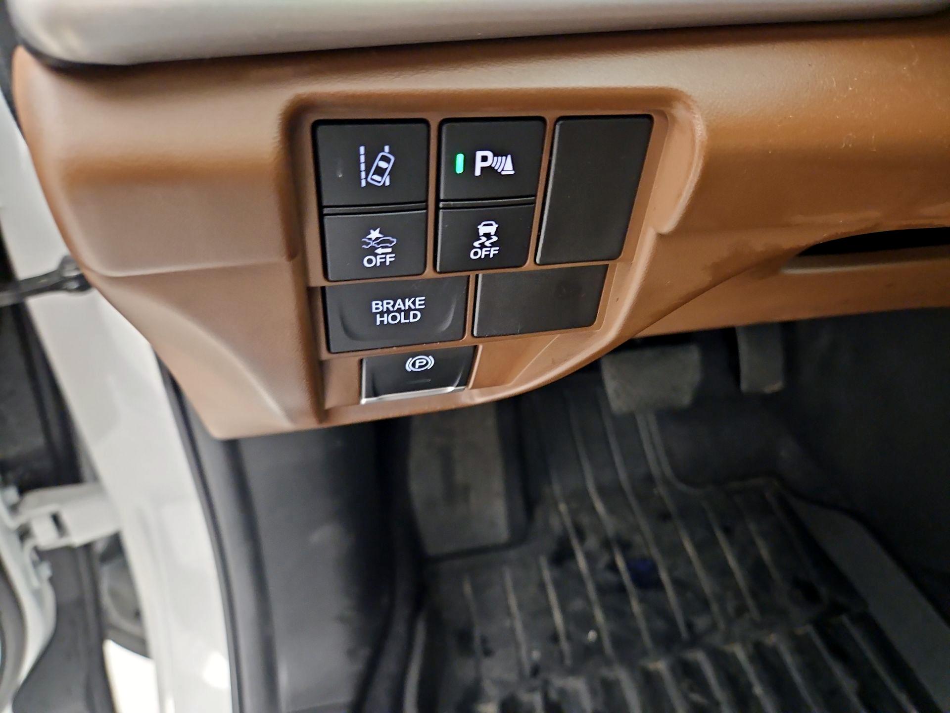 Thumbnail: 2021 Acura RDX - 13