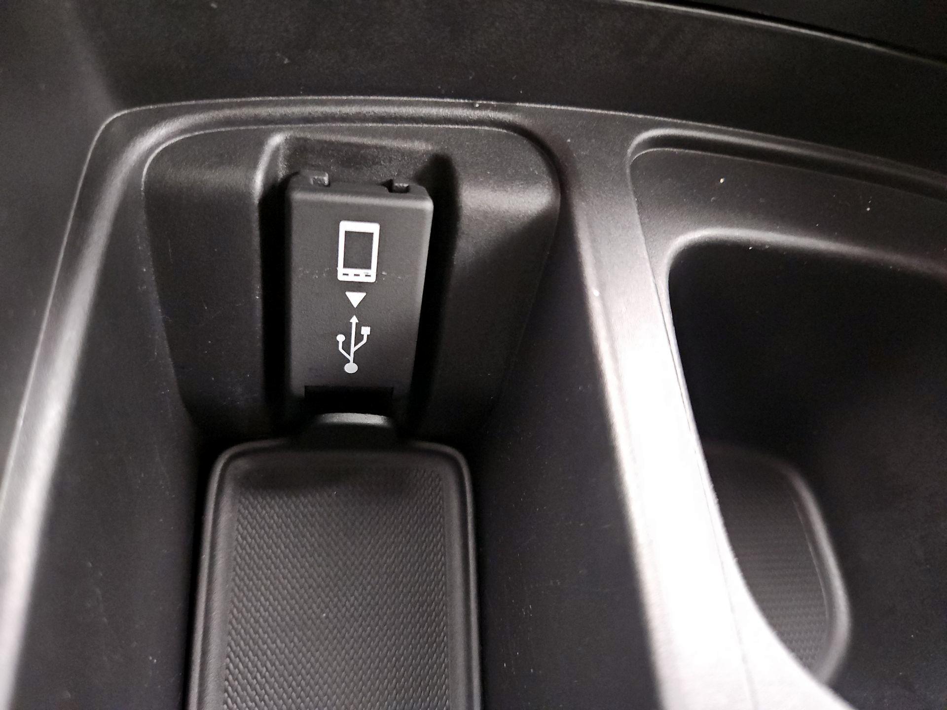 Thumbnail: 2021 Acura RDX - 19