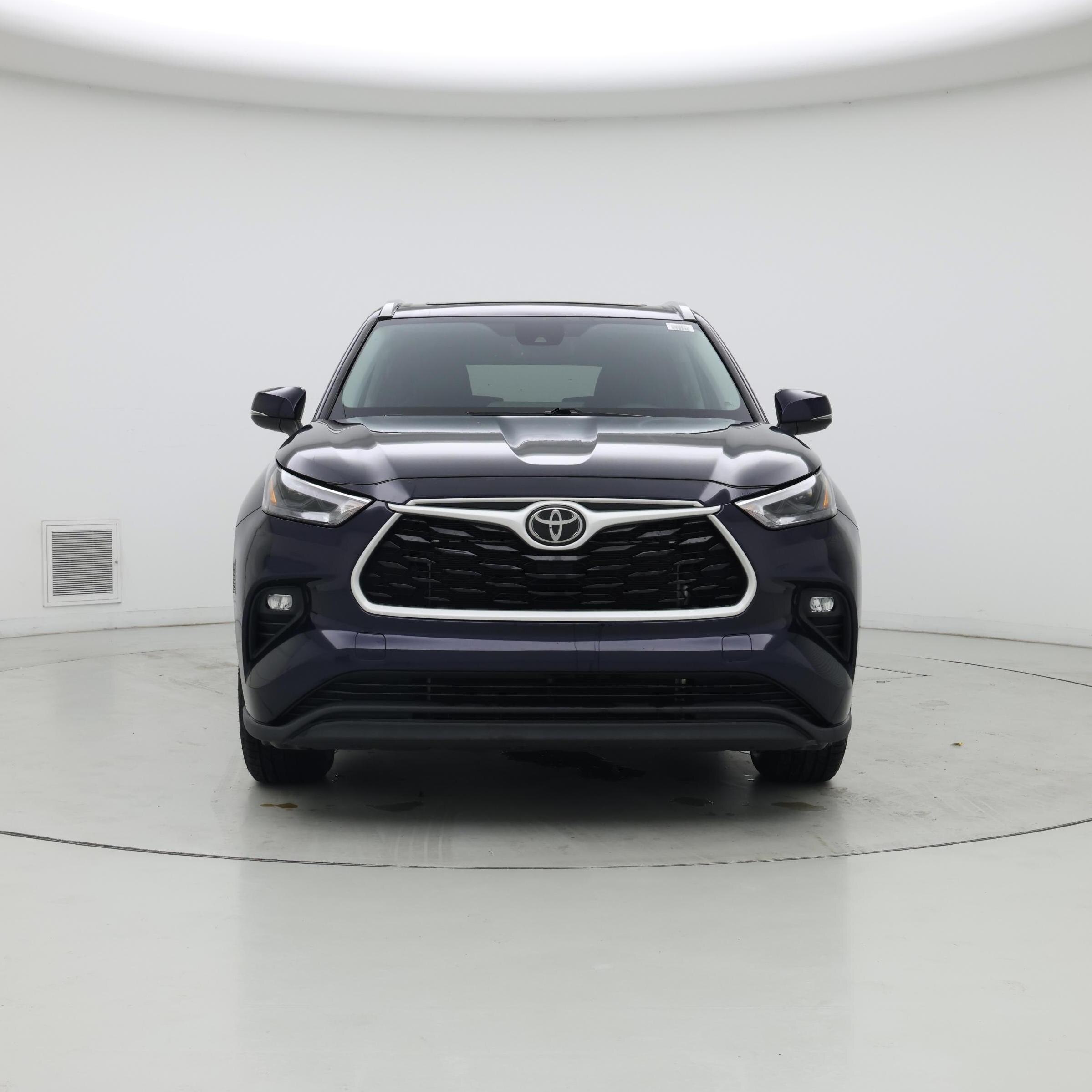 Thumbnail: 2023 Toyota Highlander - 5