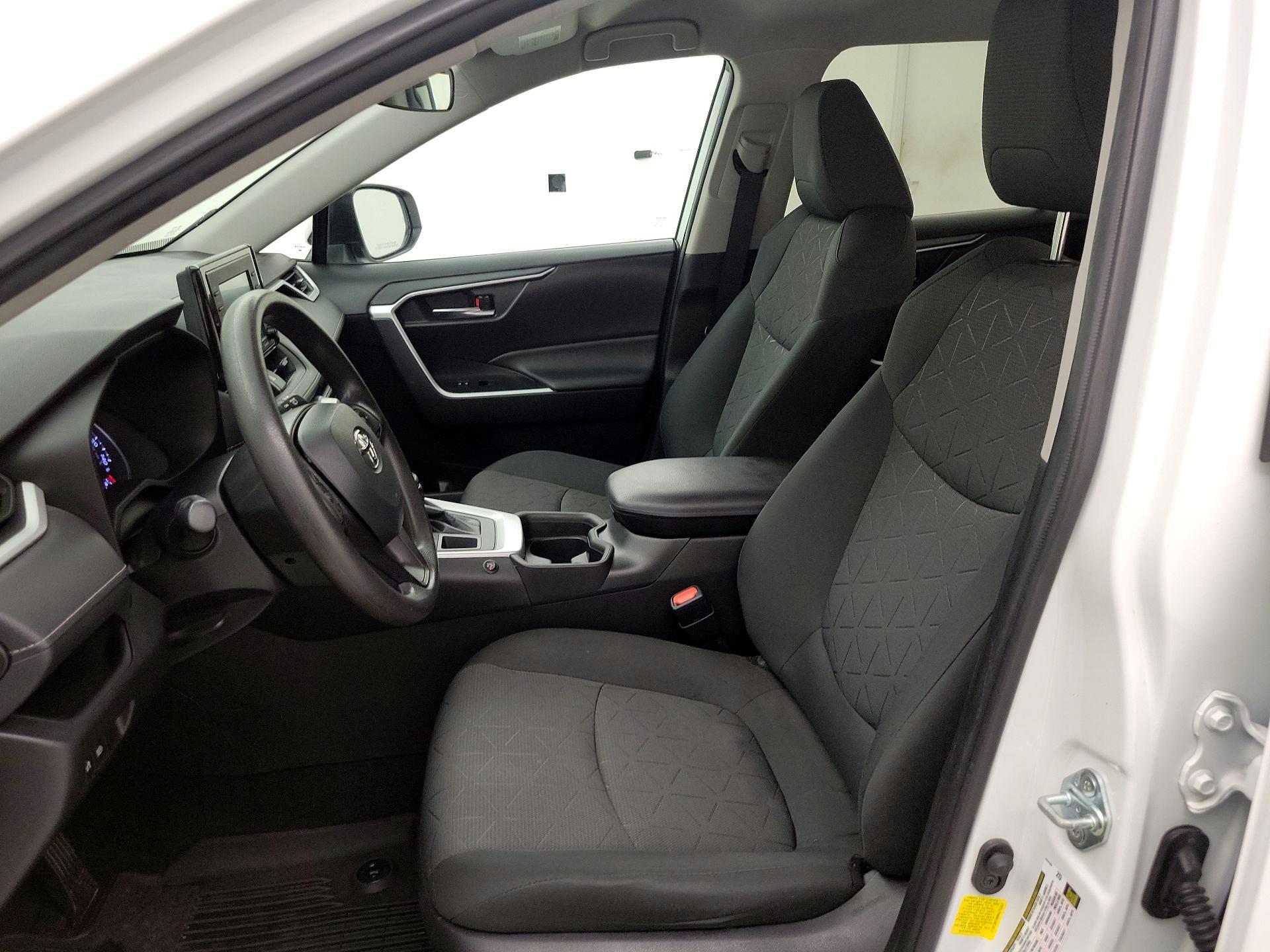 Thumbnail: 2021 Toyota RAV4 - 11