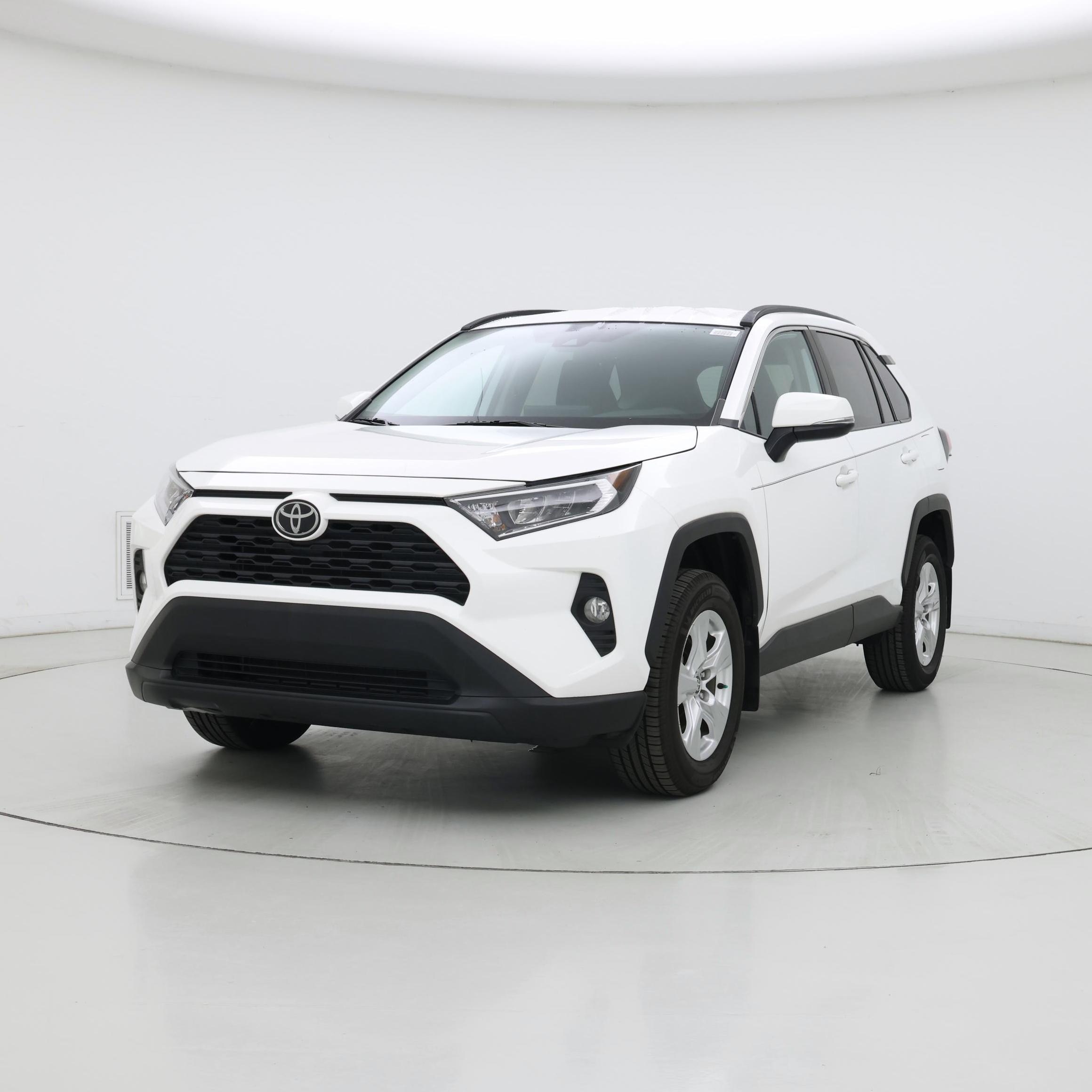 Thumbnail: 2021 Toyota RAV4 - 4